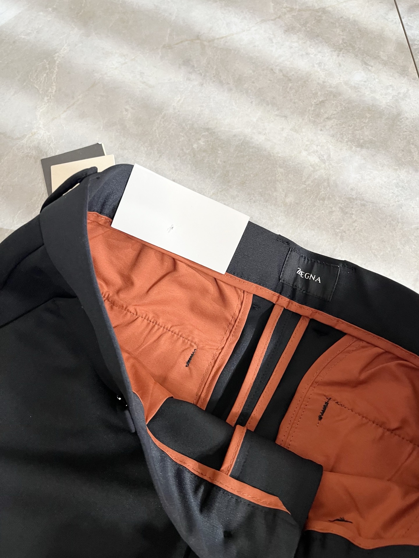 Ermenegildo Zeg*a杰*亚 2026春夏新款男士休闲西裤，压轴的渠道货出现了！！柜台同步销