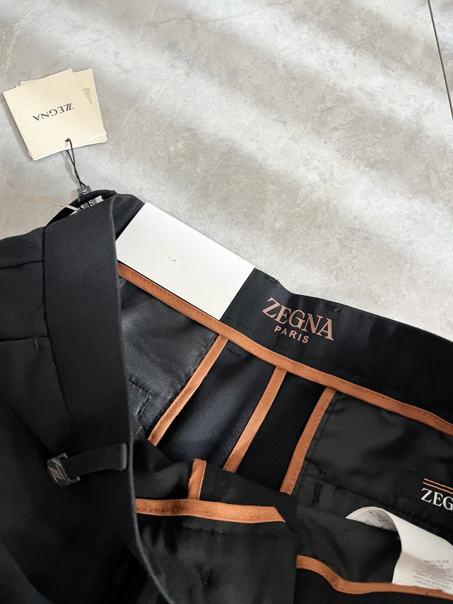 Ermenegildo Zeg*a杰*亚 2026春夏新款男士休闲西裤，压轴的渠道货出现了！！柜台同步销