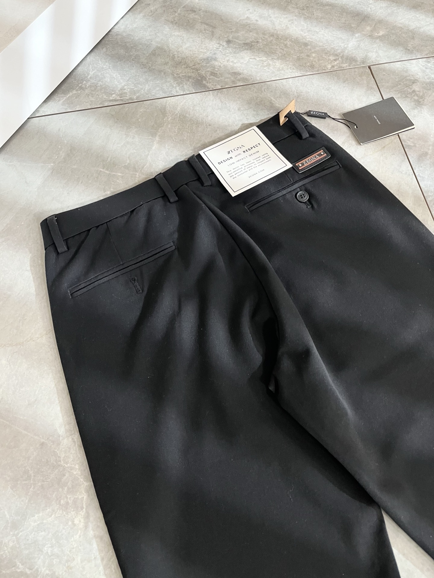 Ermenegildo Zeg*a杰*亚 2026春夏新款男士休闲西裤，压轴的渠道货出现了！！柜台同步销