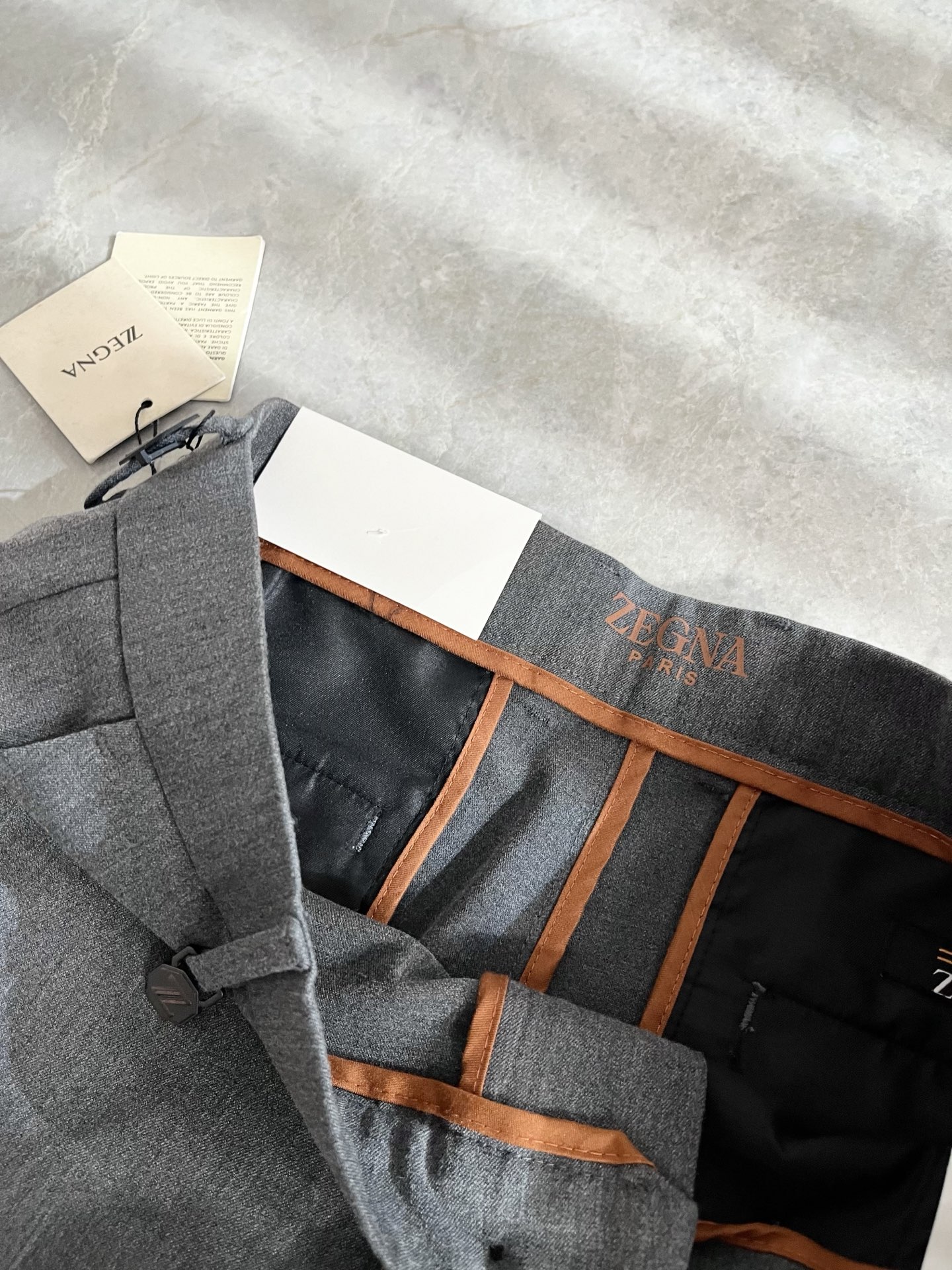 Ermenegildo Zeg*a杰*亚 2026春夏新款男士休闲西裤，压轴的渠道货出现了！！柜台同步销