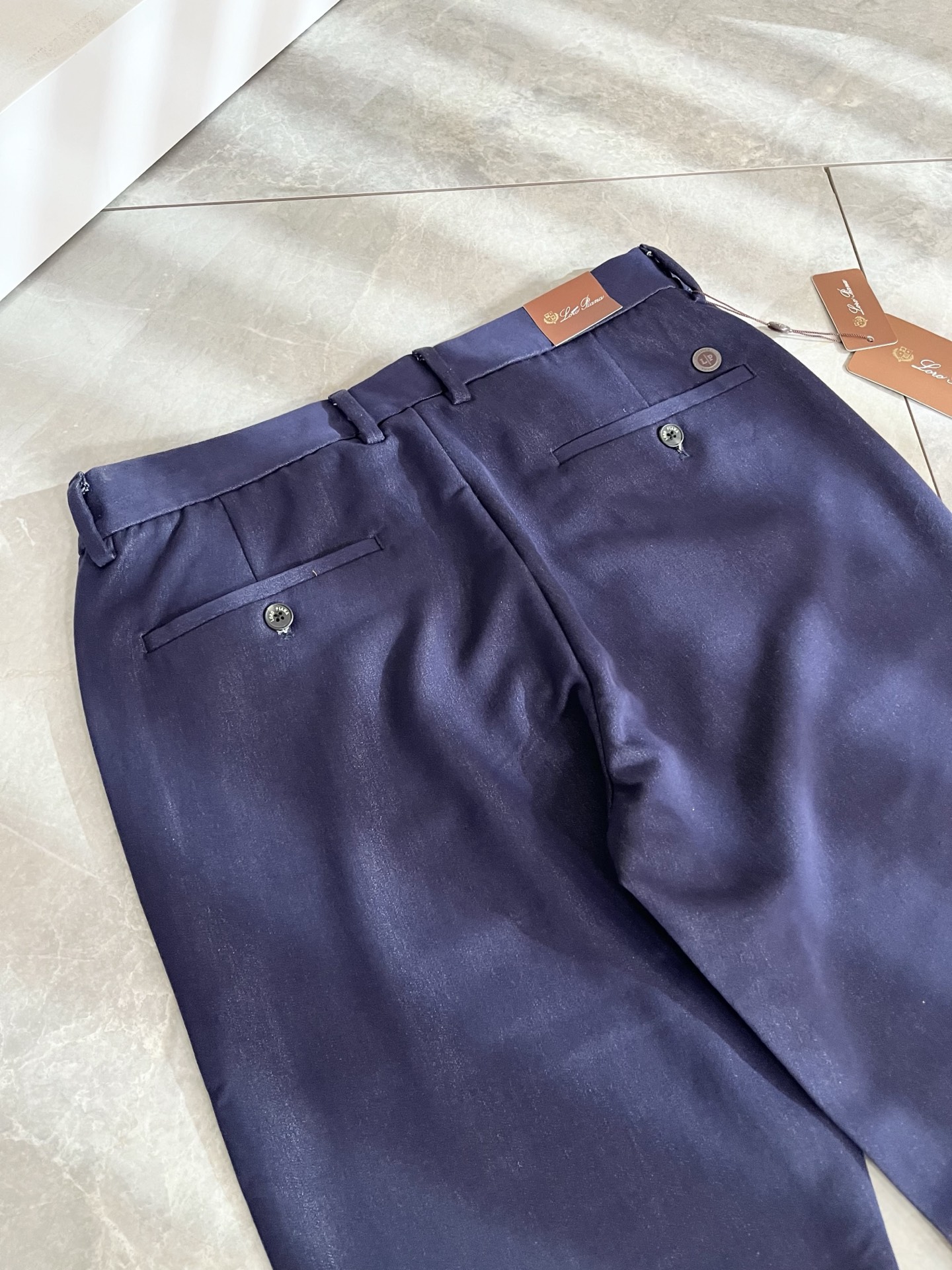 Loro Piana诺悠翩雅 2026春夏新品男士时装款高端休闲裤，香港洋行渠道货，日本原厂出品，纯血统