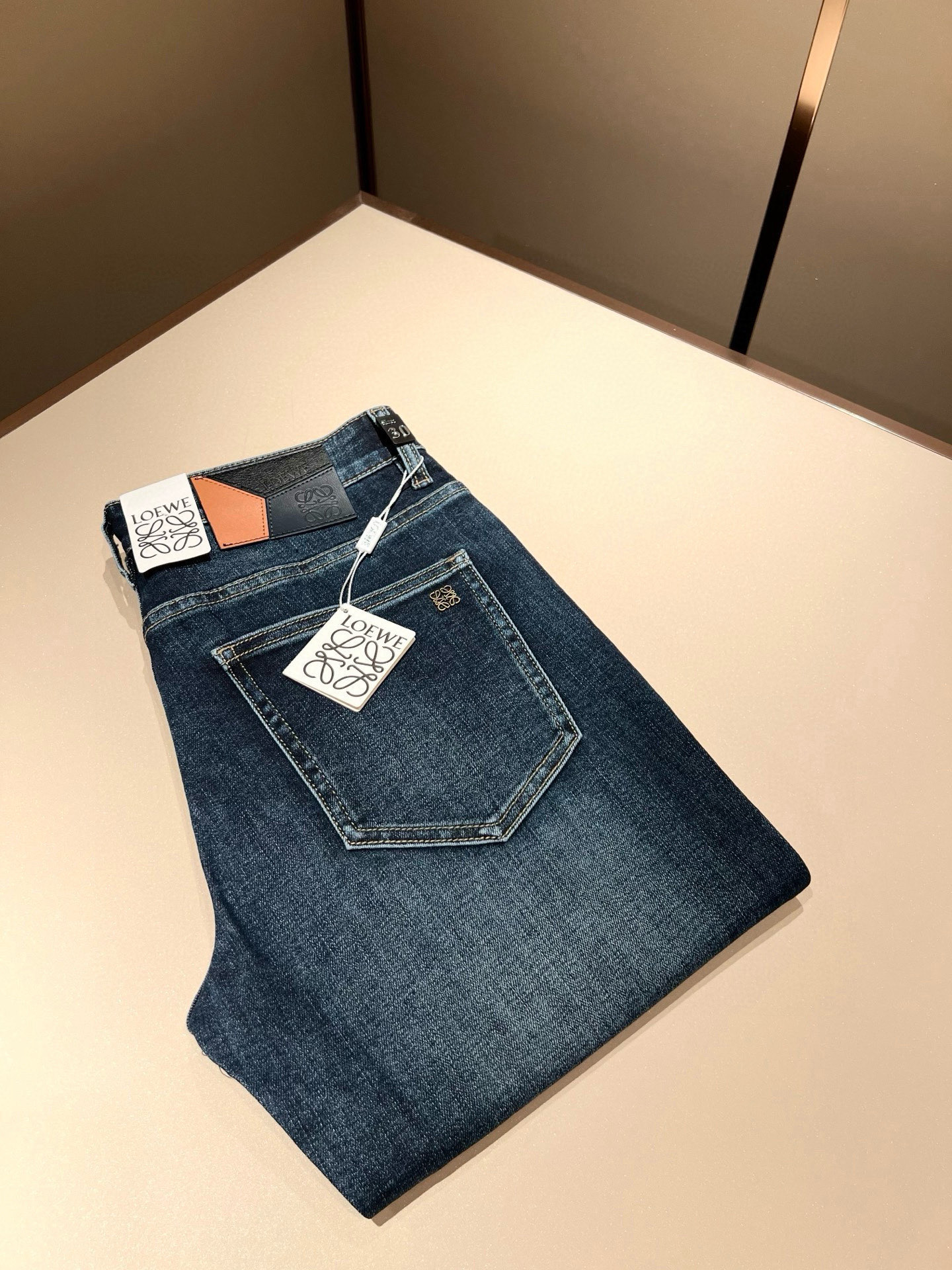 LO*WE/罗*威2026春夏新品男士时装款高端休闲裤，香港洋行渠道货，日本原厂出品，纯血统品质，完美延