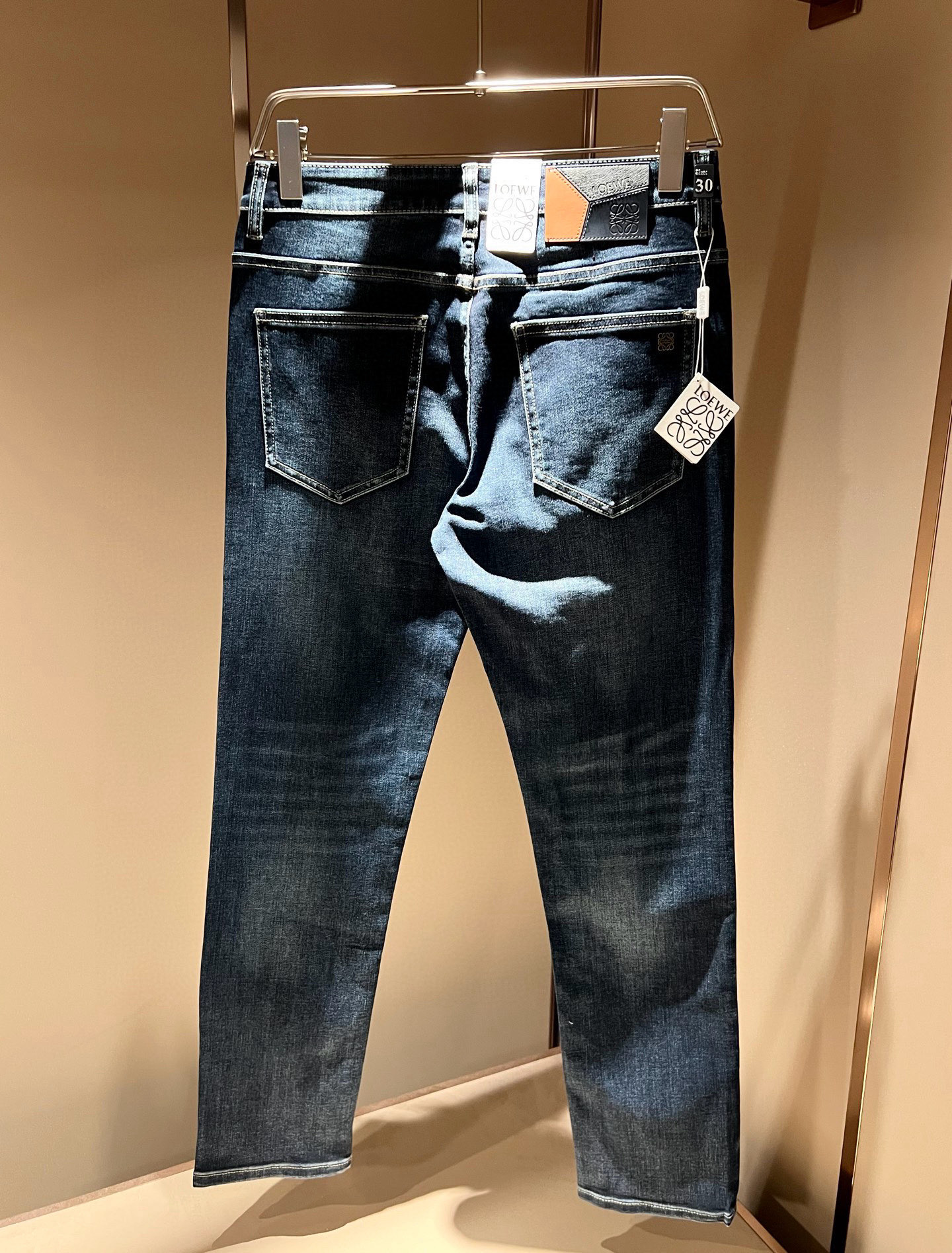 LO*WE/罗*威2026春夏新品男士时装款高端休闲裤，香港洋行渠道货，日本原厂出品，纯血统品质，完美延