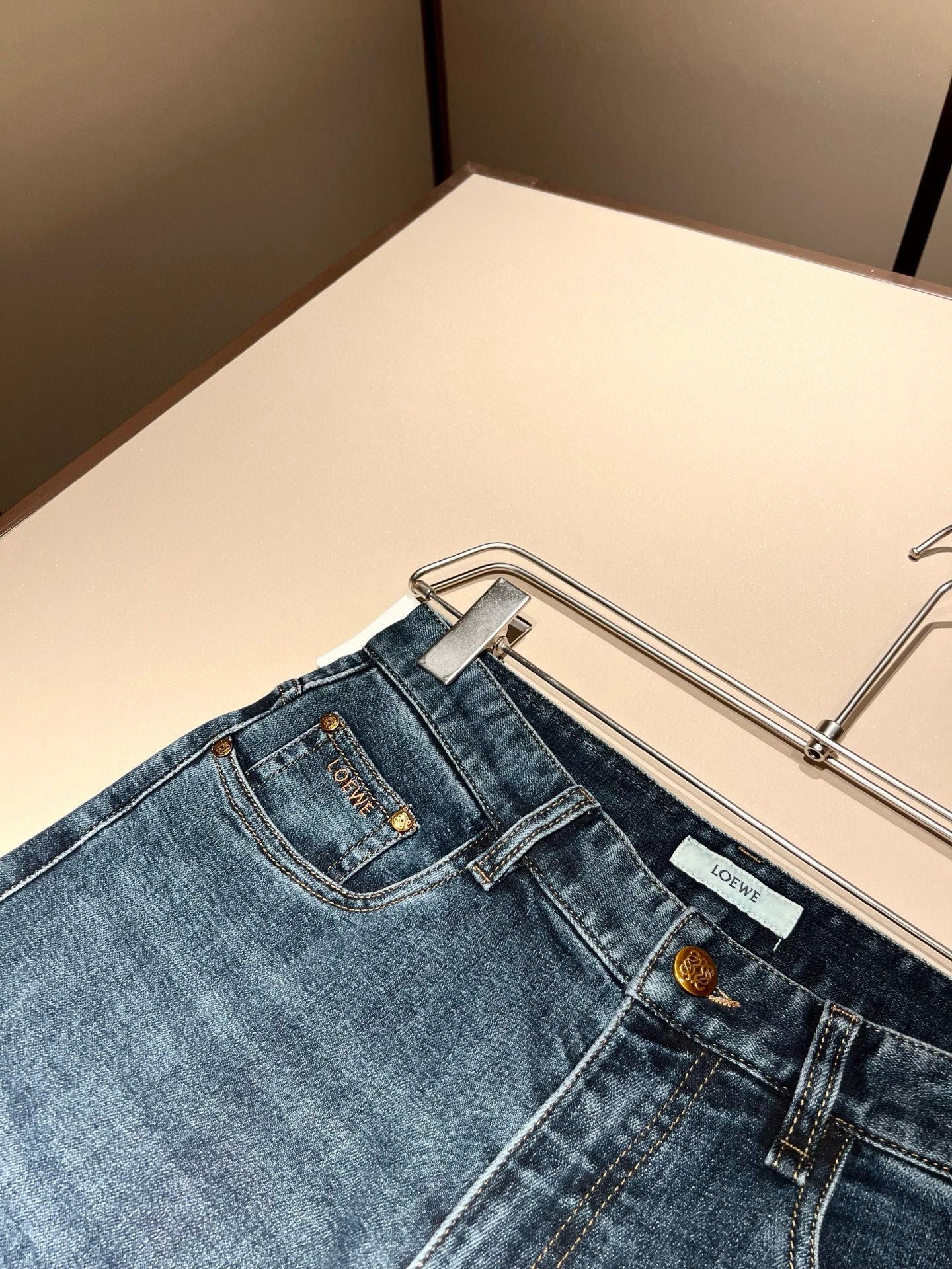 LO*WE/罗*威2026春夏新品男士时装款高端休闲裤，香港洋行渠道货，日本原厂出品，纯血统品质，完美延