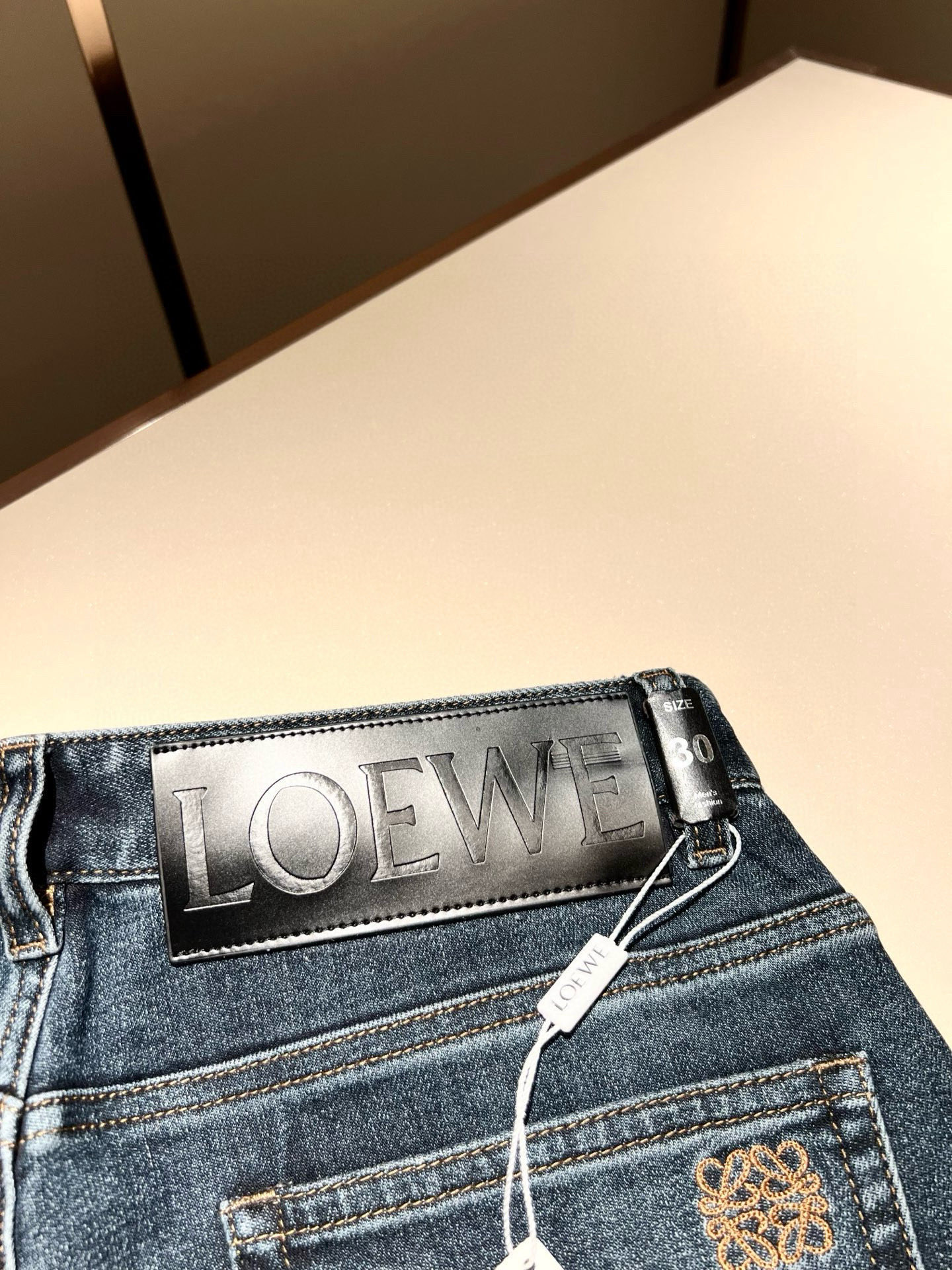 LO*WE/罗*威2026春夏新品男士时装款高端休闲裤，香港洋行渠道货，日本原厂出品，纯血统品质，完美延