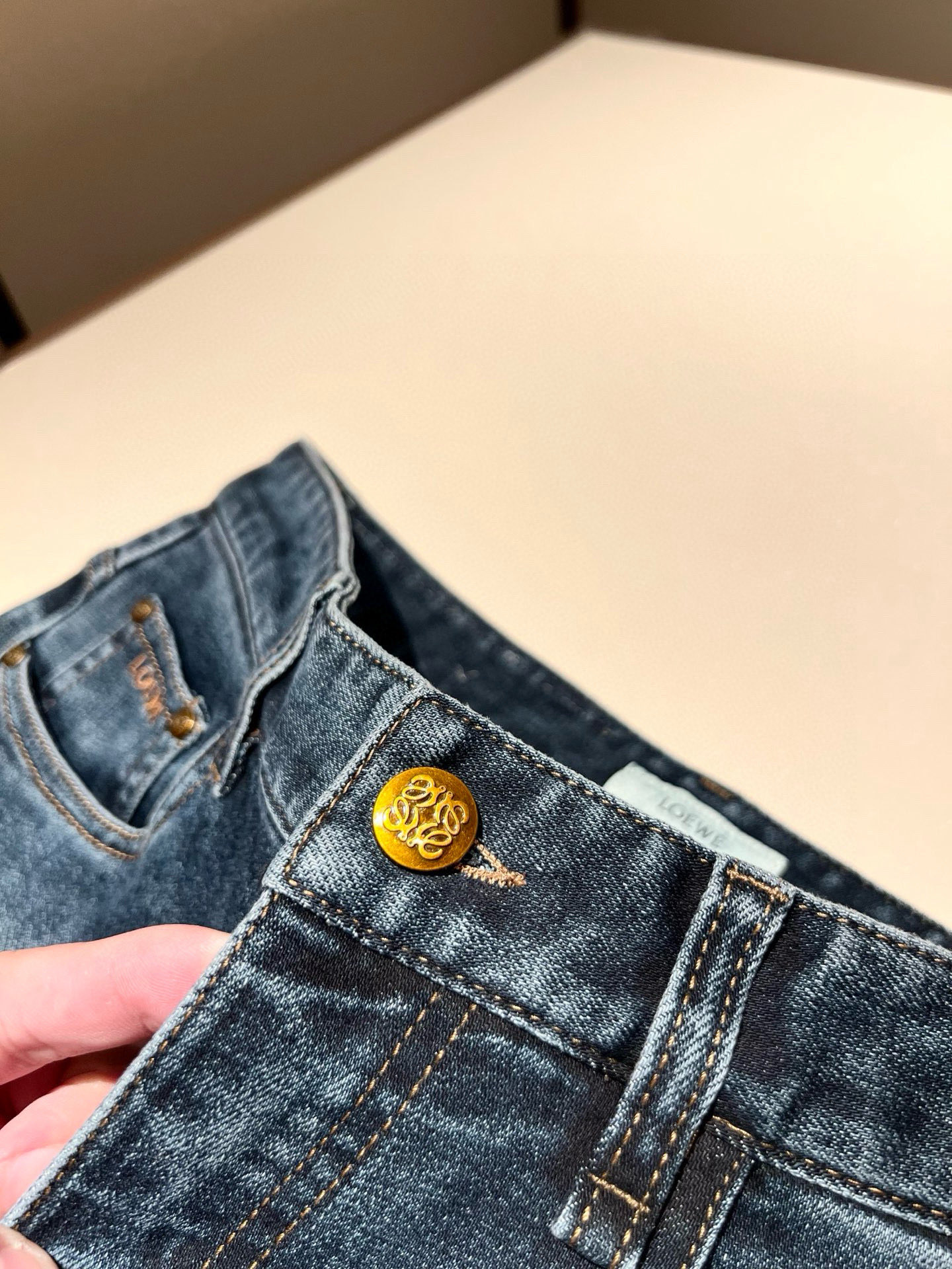 LO*WE/罗*威2026春夏新品男士时装款高端休闲裤，香港洋行渠道货，日本原厂出品，纯血统品质，完美延