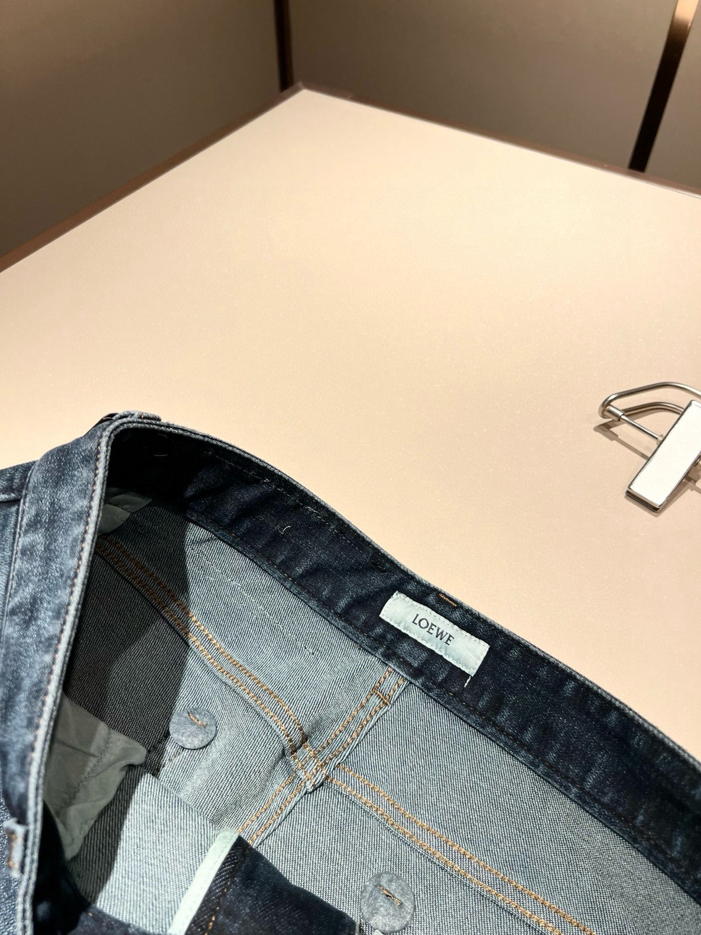 LO*WE/罗*威2026春夏新品男士时装款高端休闲裤，香港洋行渠道货，日本原厂出品，纯血统品质，完美延