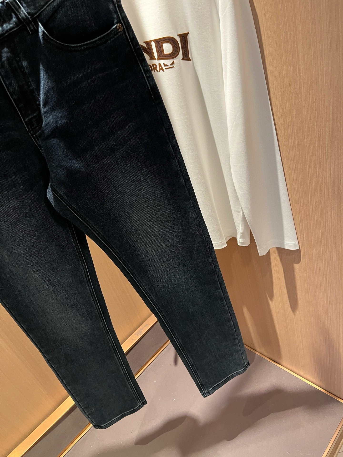 Zegna 杰尼亚 2026春夏新款男士休闲牛仔裤，压轴的渠道货出现了！！柜台同步销售！ 毫不夸张的说，