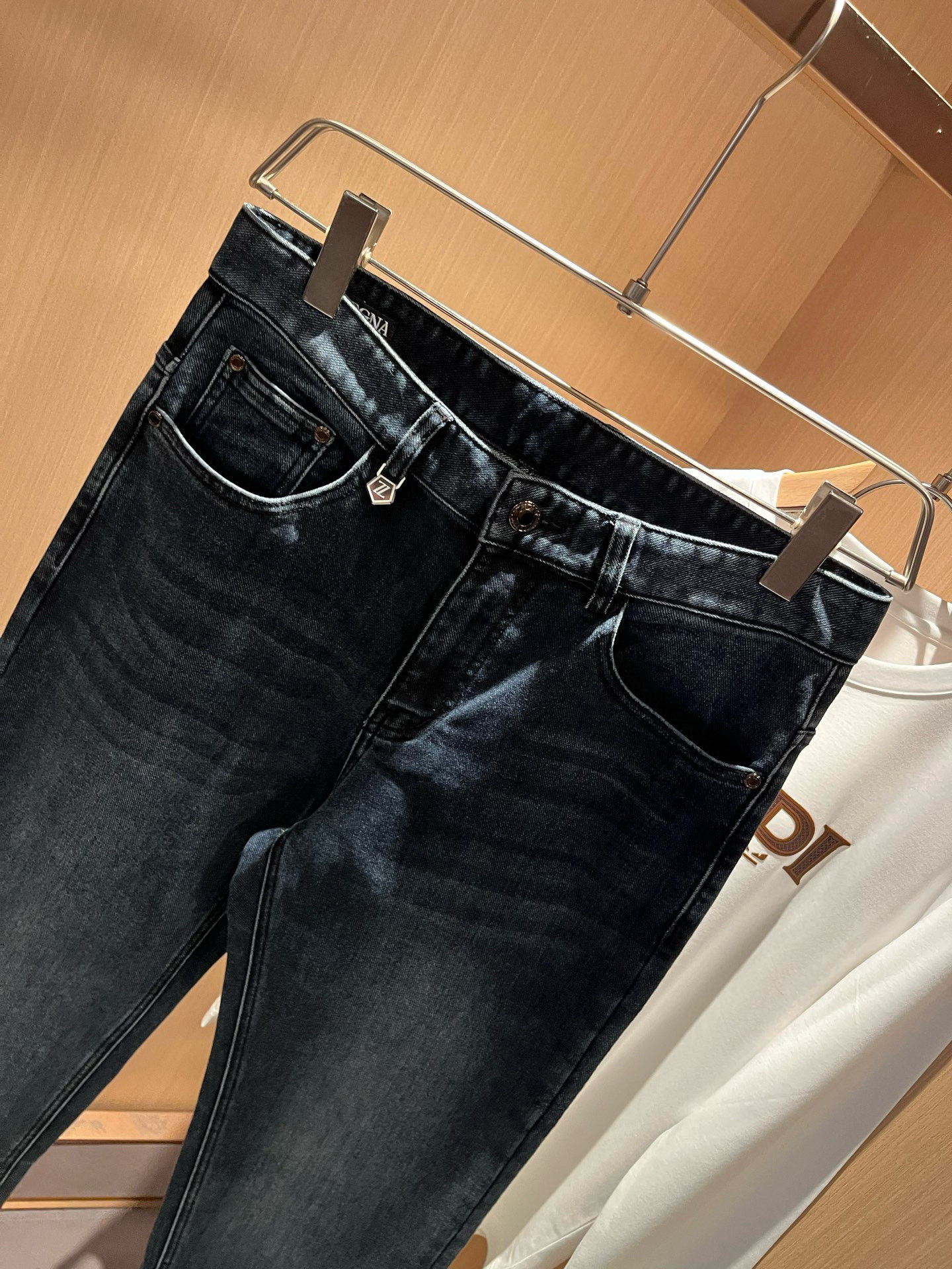Zegna 杰尼亚 2026春夏新款男士休闲牛仔裤，压轴的渠道货出现了！！柜台同步销售！ 毫不夸张的说，