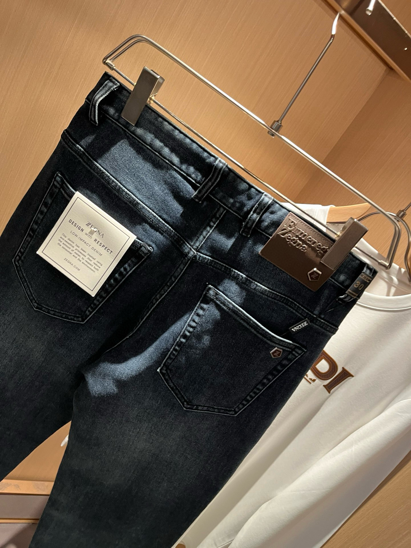 Zegna 杰尼亚 2026春夏新款男士休闲牛仔裤，压轴的渠道货出现了！！柜台同步销售！ 毫不夸张的说，