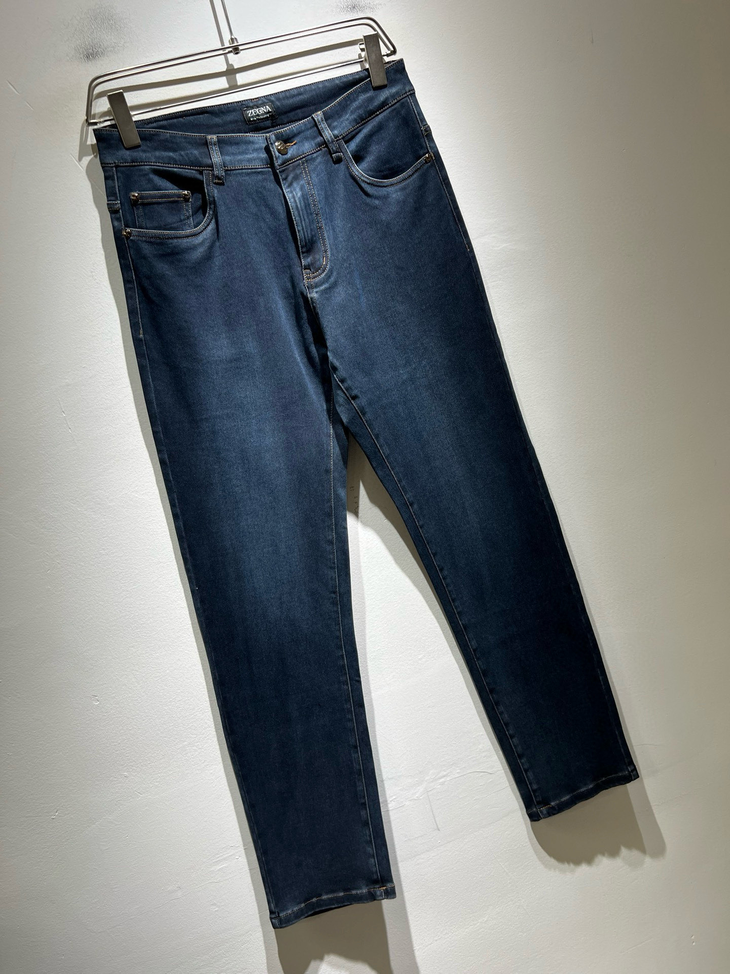 Zegna 杰尼亚 2026春夏新款男士休闲牛仔裤，压轴的渠道货出现了！！柜台同步销售！ 毫不夸张的说，