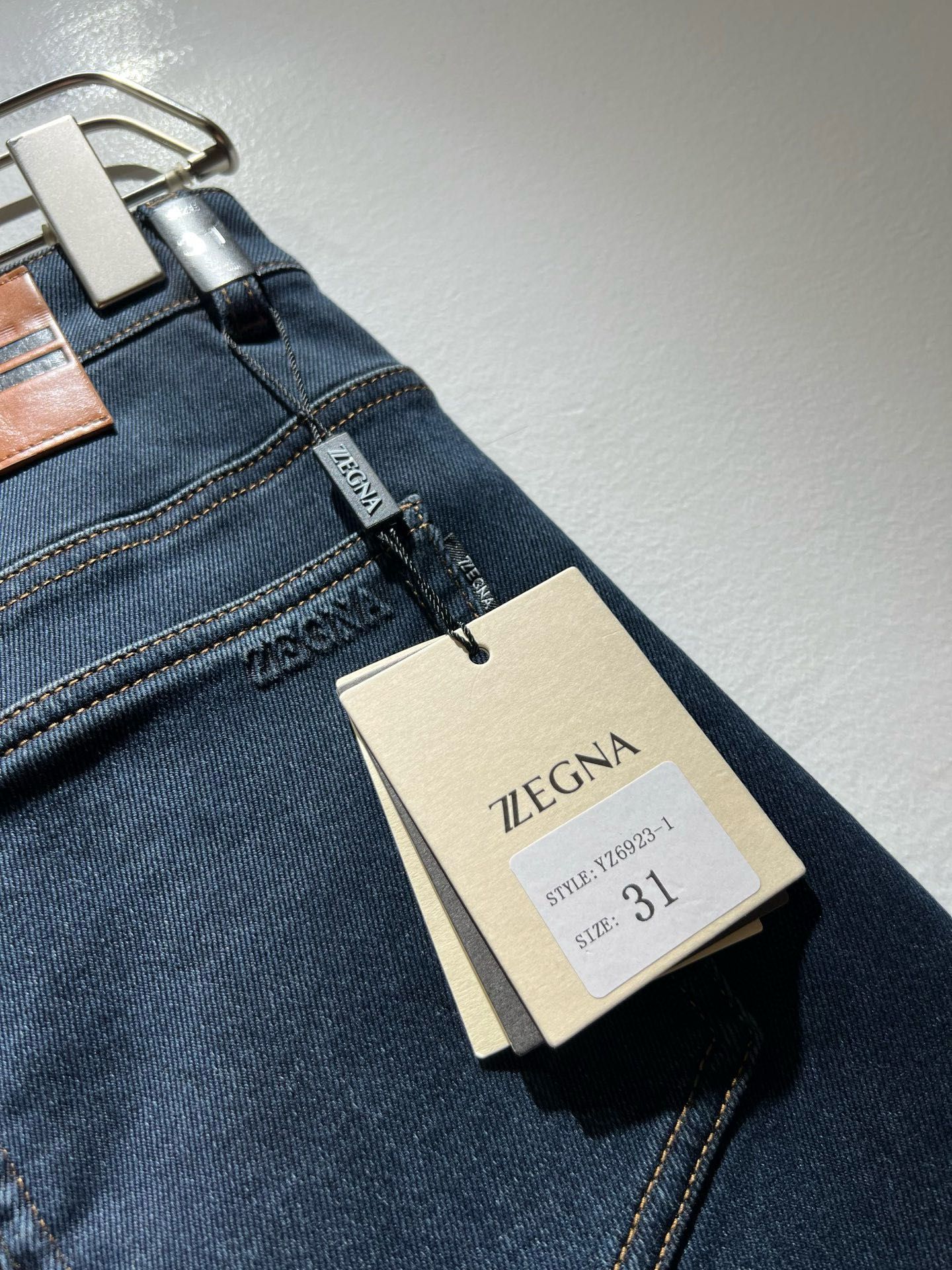 Zegna 杰尼亚 2026春夏新款男士休闲牛仔裤，压轴的渠道货出现了！！柜台同步销售！ 毫不夸张的说，