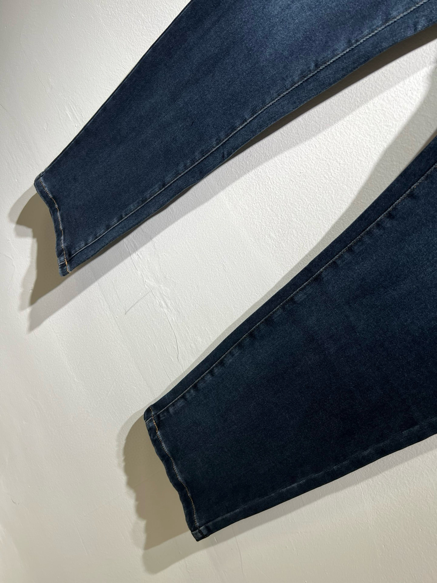 Zegna 杰尼亚 2026春夏新款男士休闲牛仔裤，压轴的渠道货出现了！！柜台同步销售！ 毫不夸张的说，