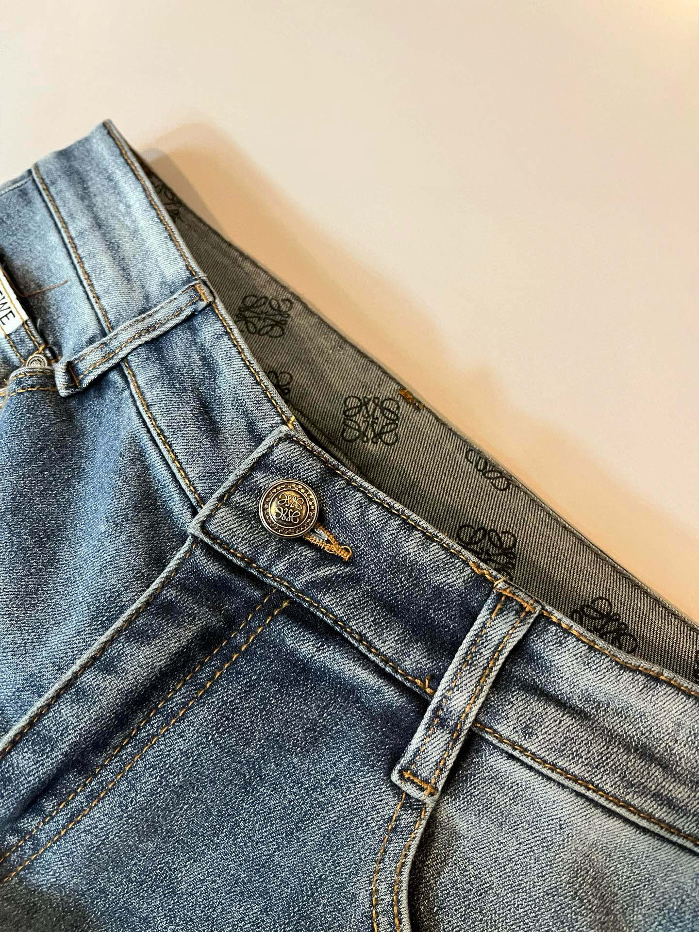 LO*WE/罗*威2026春夏新品男士时装款高端休闲裤，香港洋行渠道货，日本原厂出品，纯血统品质，完美延