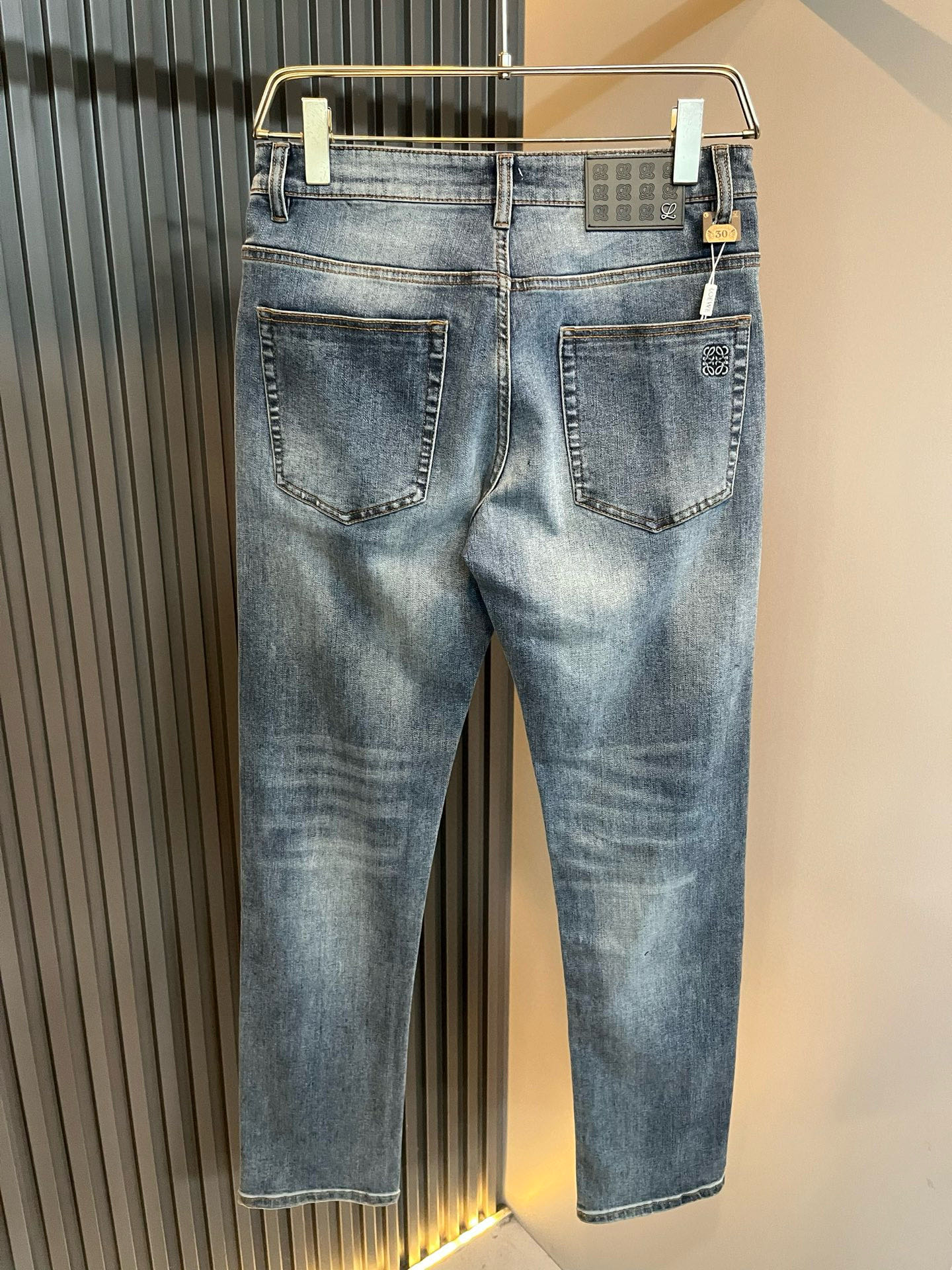 LO*WE/罗*威2026春夏新品男士时装款高端休闲裤，香港洋行渠道货，日本原厂出品，纯血统品质，完美延