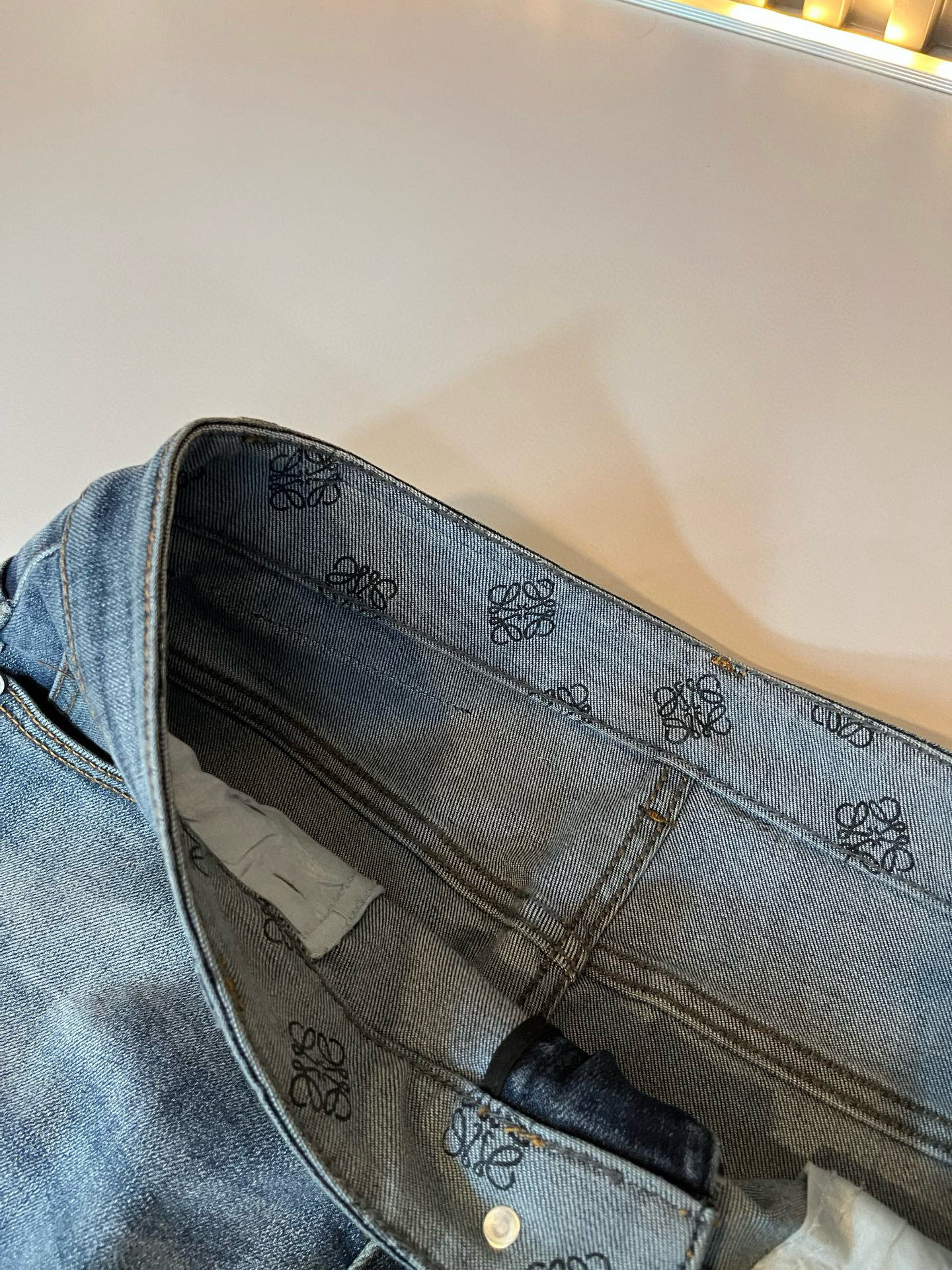 LO*WE/罗*威2026春夏新品男士时装款高端休闲裤，香港洋行渠道货，日本原厂出品，纯血统品质，完美延