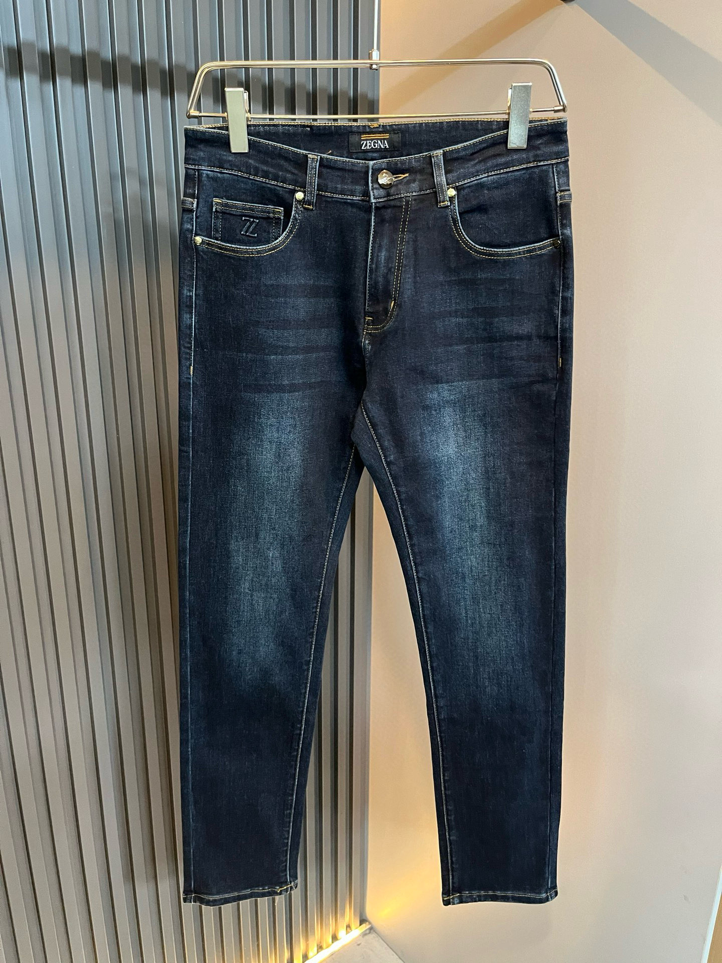 Zegna 杰尼亚 2026春夏新款男士休闲牛仔裤，压轴的渠道货出现了！！柜台同步销售！ 毫不夸张的说，