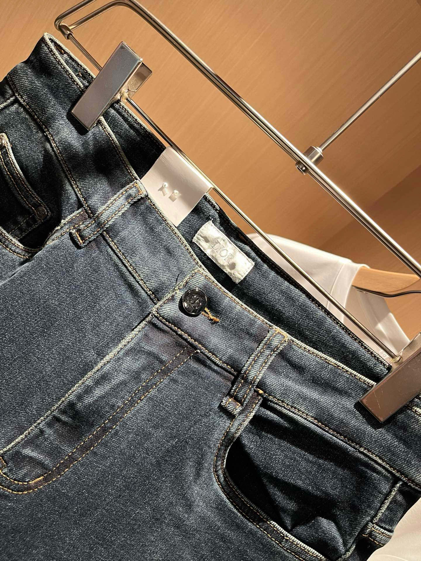 Dio*r 迪家 2026春夏男士水洗小直筒牛仔裤！贸易公司渠道牛货，品相超赞，时尚圈万能的百搭裤王，欧