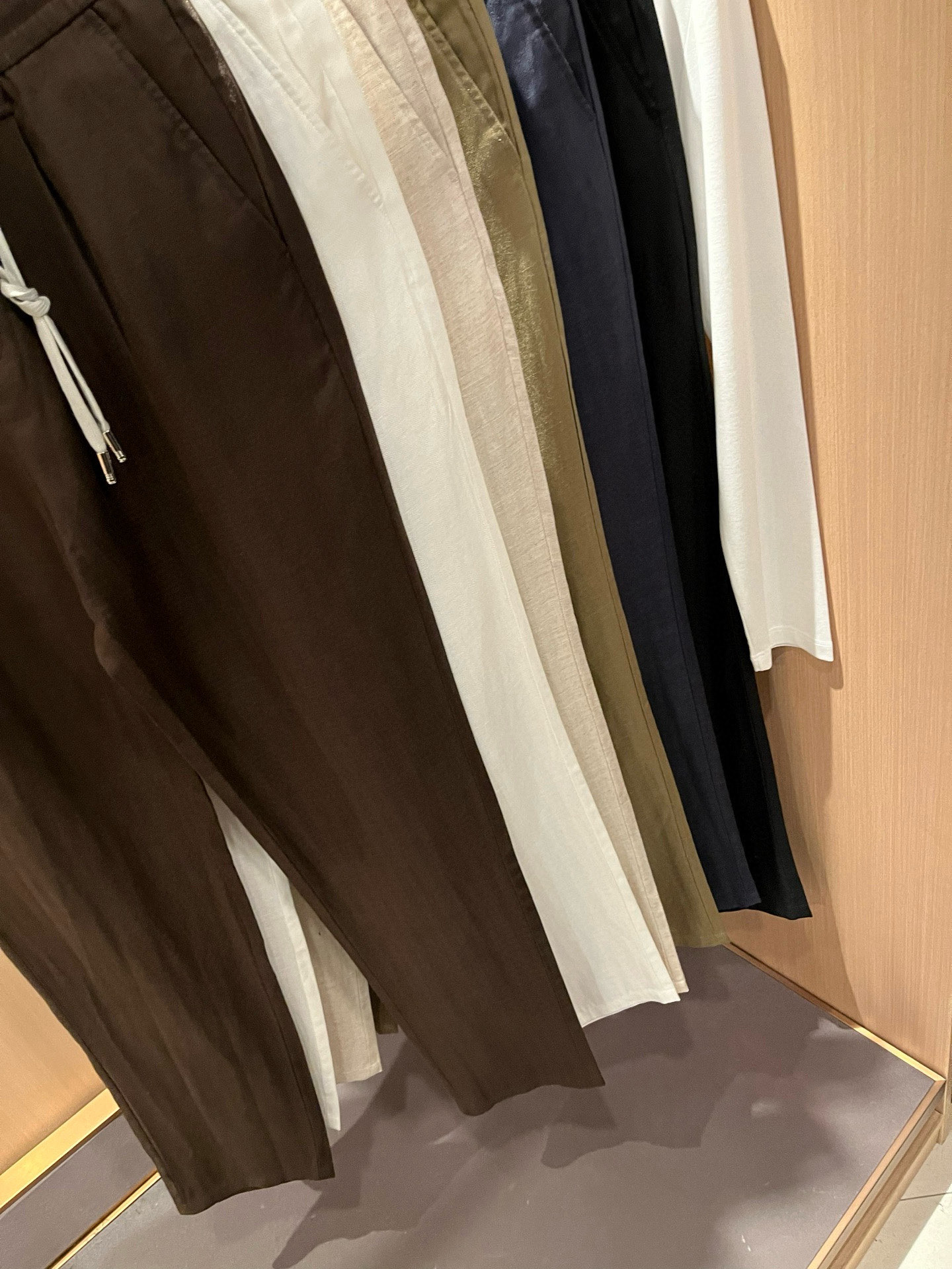 Loro Piana诺悠翩雅 2026春夏新品男士棉麻休闲裤，最新的贸易订单全品相！！网红款！上身舒适透