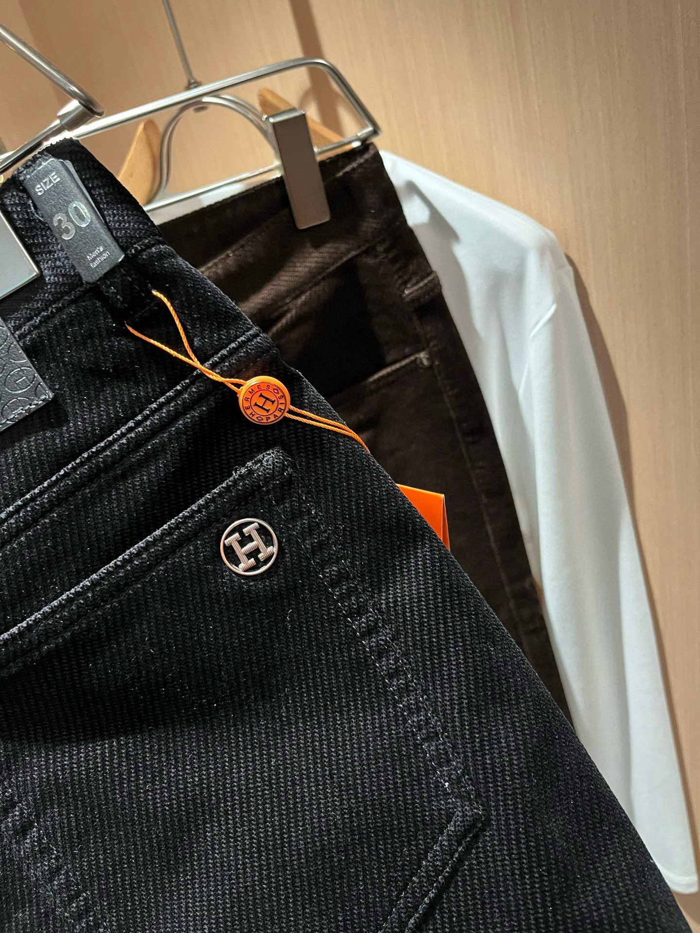 HERM*S 爱*仕 2026秋冬男士高端灯芯绒休闲裤 海外贸易公司渠道订单 ！男士休闲修身直筒休闲裤！