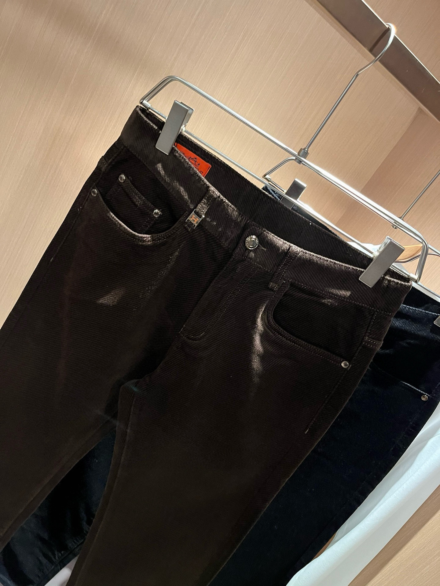 HERM*S 爱*仕 2026秋冬男士高端灯芯绒休闲裤 海外贸易公司渠道订单 ！男士休闲修身直筒休闲裤！