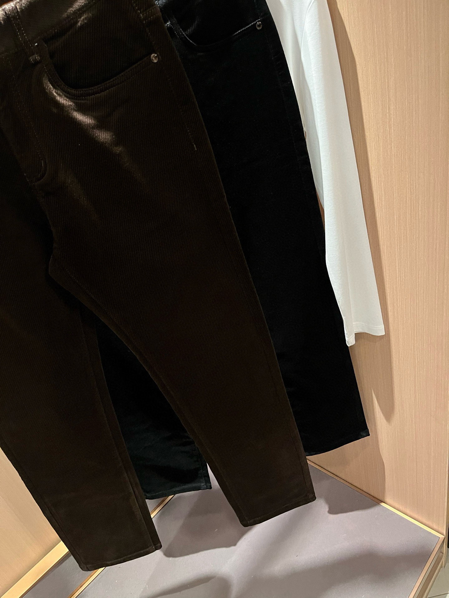 HERM*S 爱*仕 2026秋冬男士高端灯芯绒休闲裤 海外贸易公司渠道订单 ！男士休闲修身直筒休闲裤！