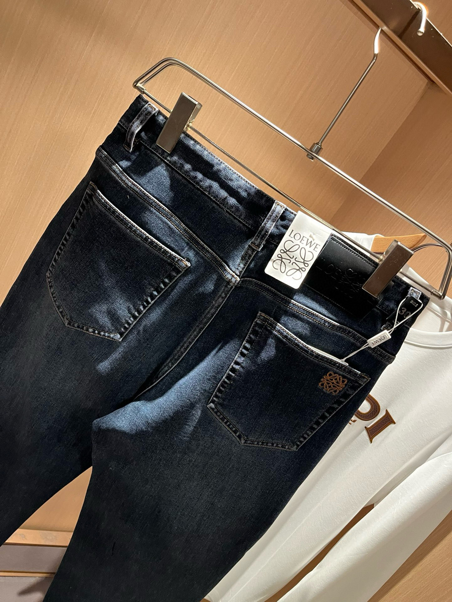 LO*WE/罗*威2026春夏新品男士时装款高端休闲裤，香港洋行渠道货，日本原厂出品，纯血统品质，完美延