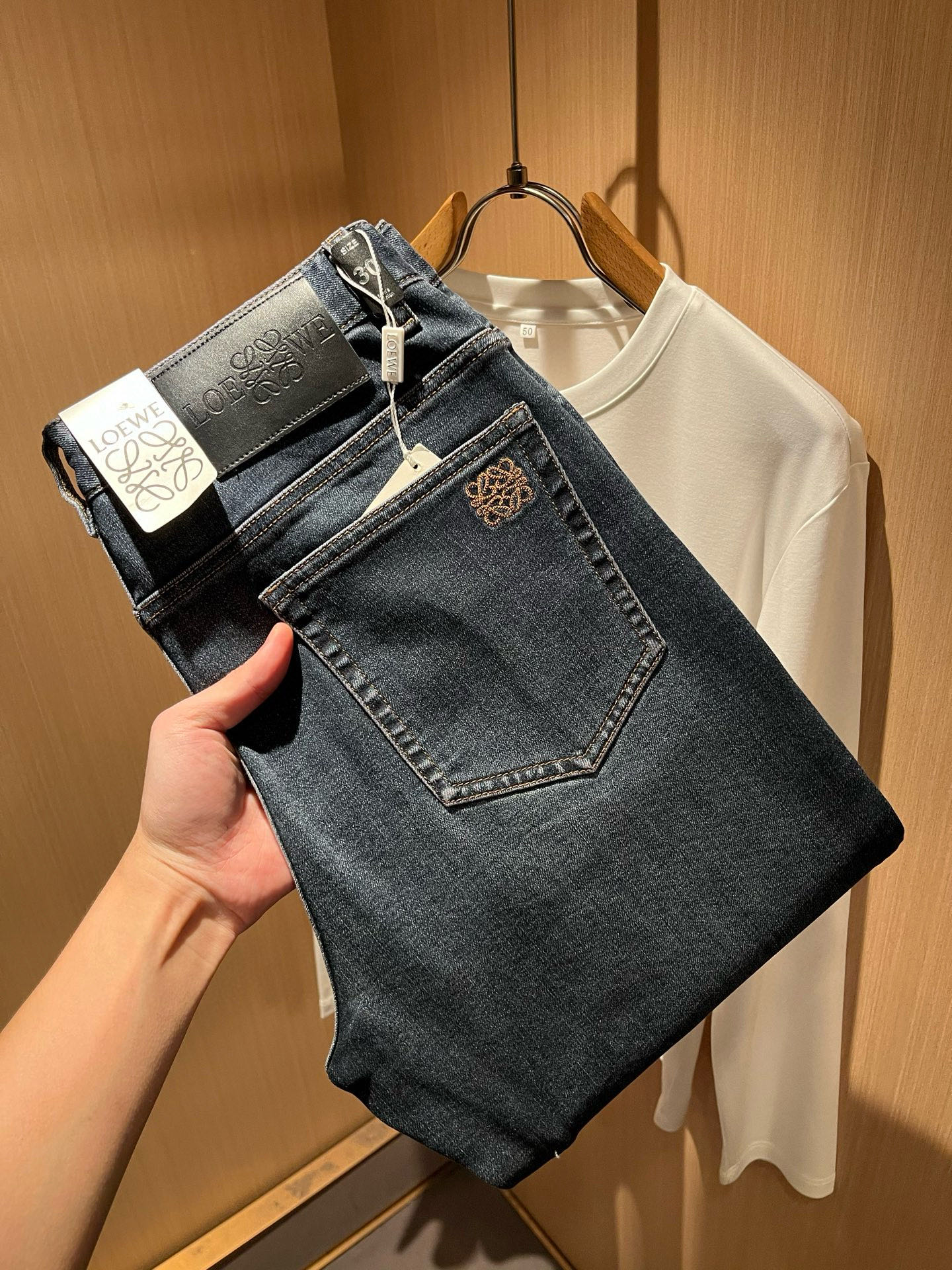 LO*WE/罗*威2026春夏新品男士时装款高端休闲裤，香港洋行渠道货，日本原厂出品，纯血统品质，完美延