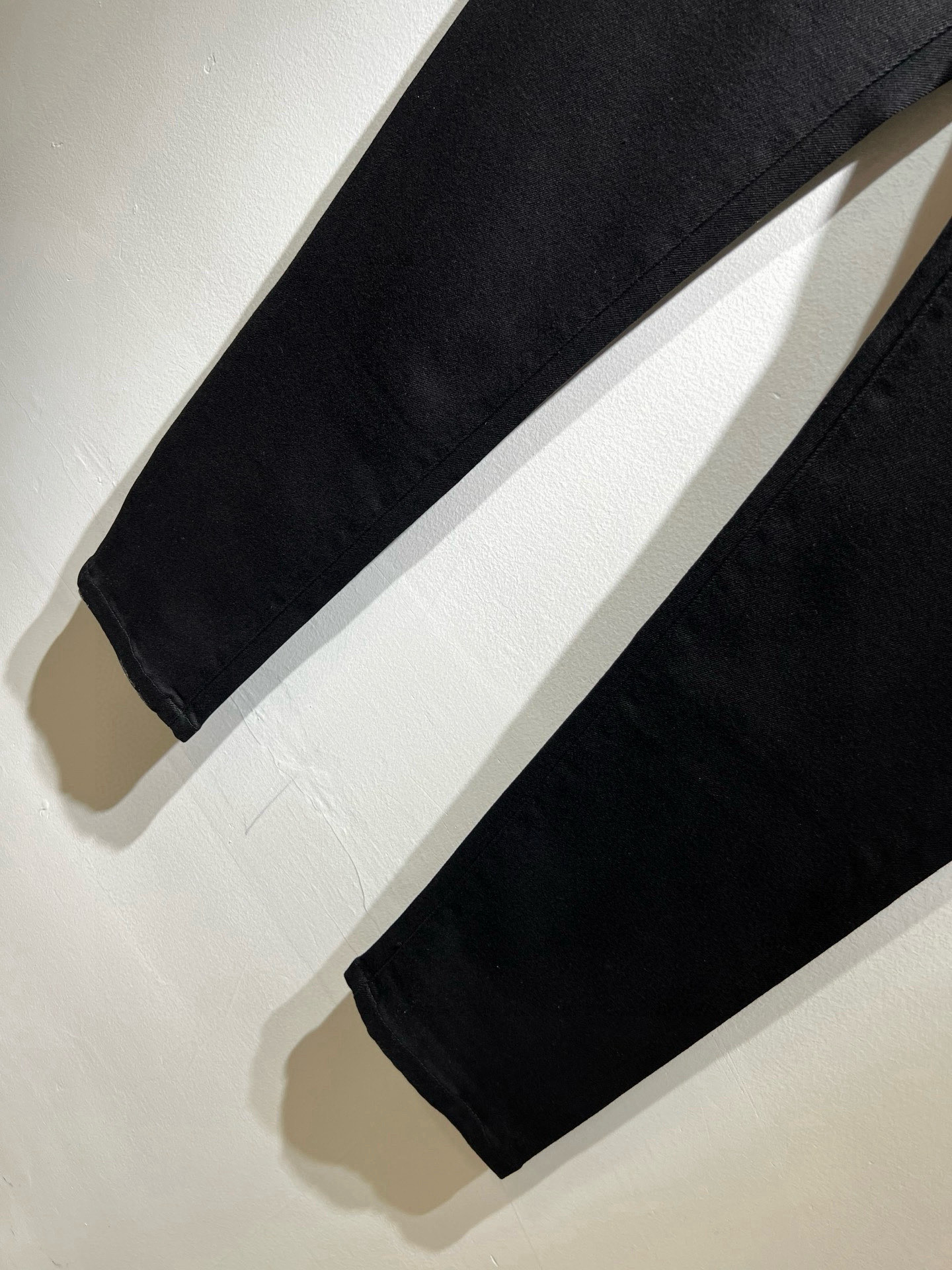 LO*WE/罗*威2026春夏新品男士时装款高端休闲裤，香港洋行渠道货，日本原厂出品，纯血统品质，完美延