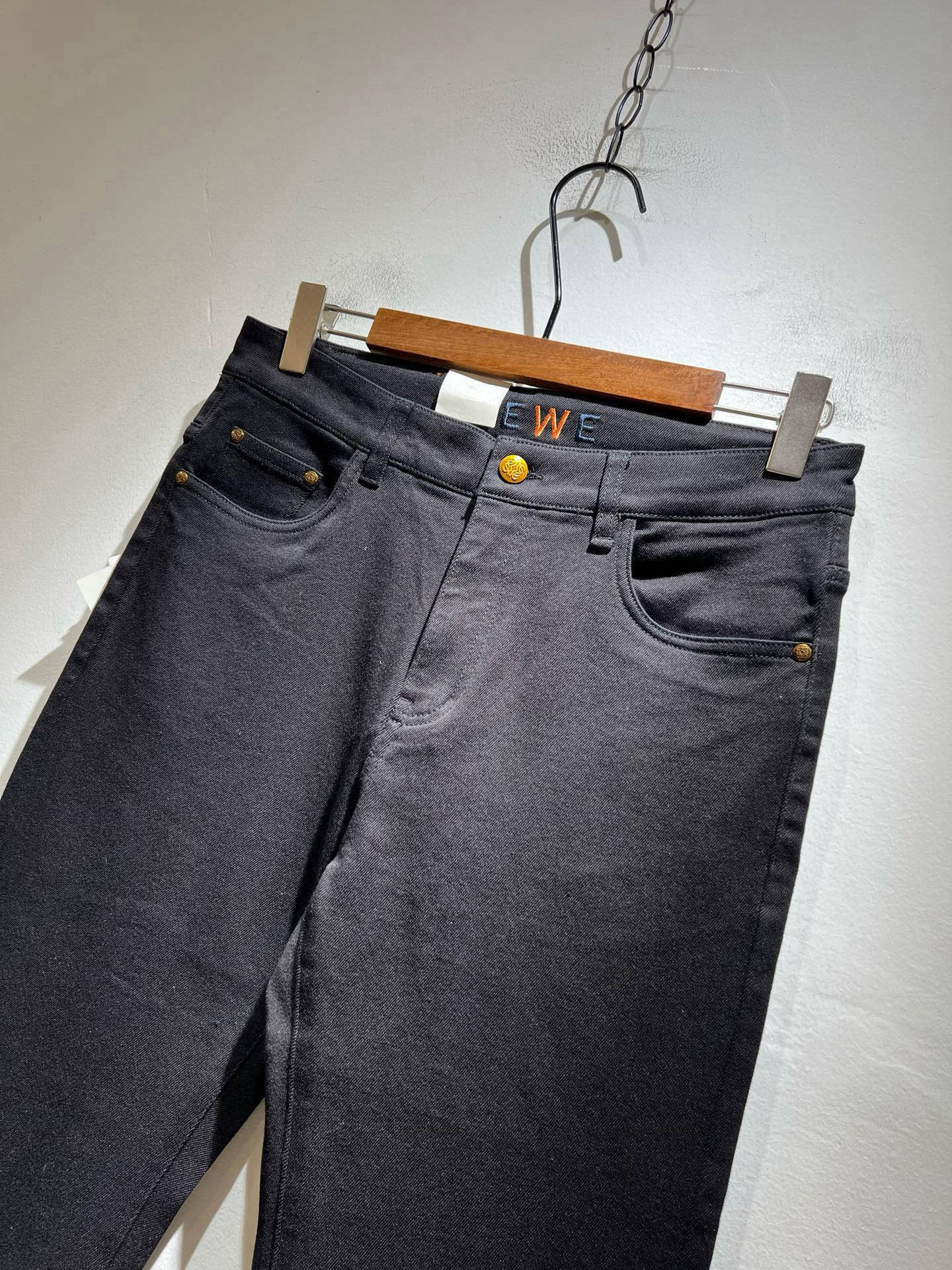 LO*WE/罗*威2026春夏新品男士时装款高端休闲裤，香港洋行渠道货，日本原厂出品，纯血统品质，完美延