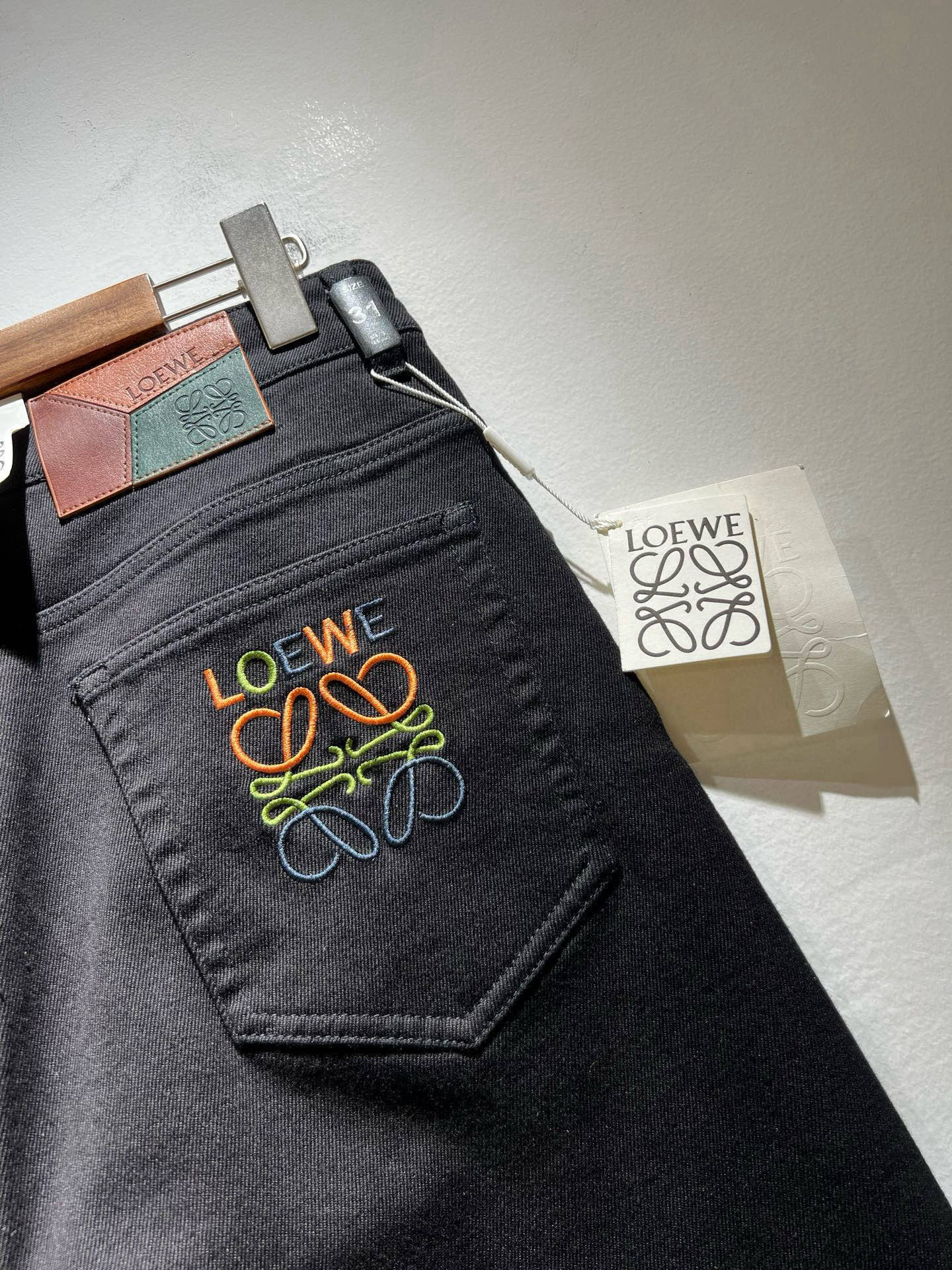 LO*WE/罗*威2026春夏新品男士时装款高端休闲裤，香港洋行渠道货，日本原厂出品，纯血统品质，完美延