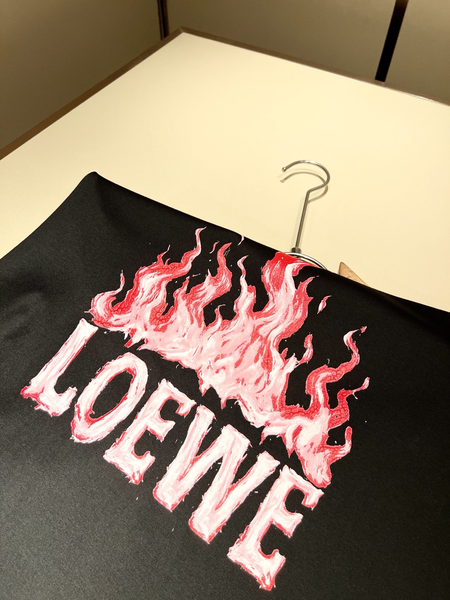 LOE*WE罗*威 2026春夏新款男女同款👫短袖T恤，意大利原厂订单渠道，极具个性高级风，标志logo