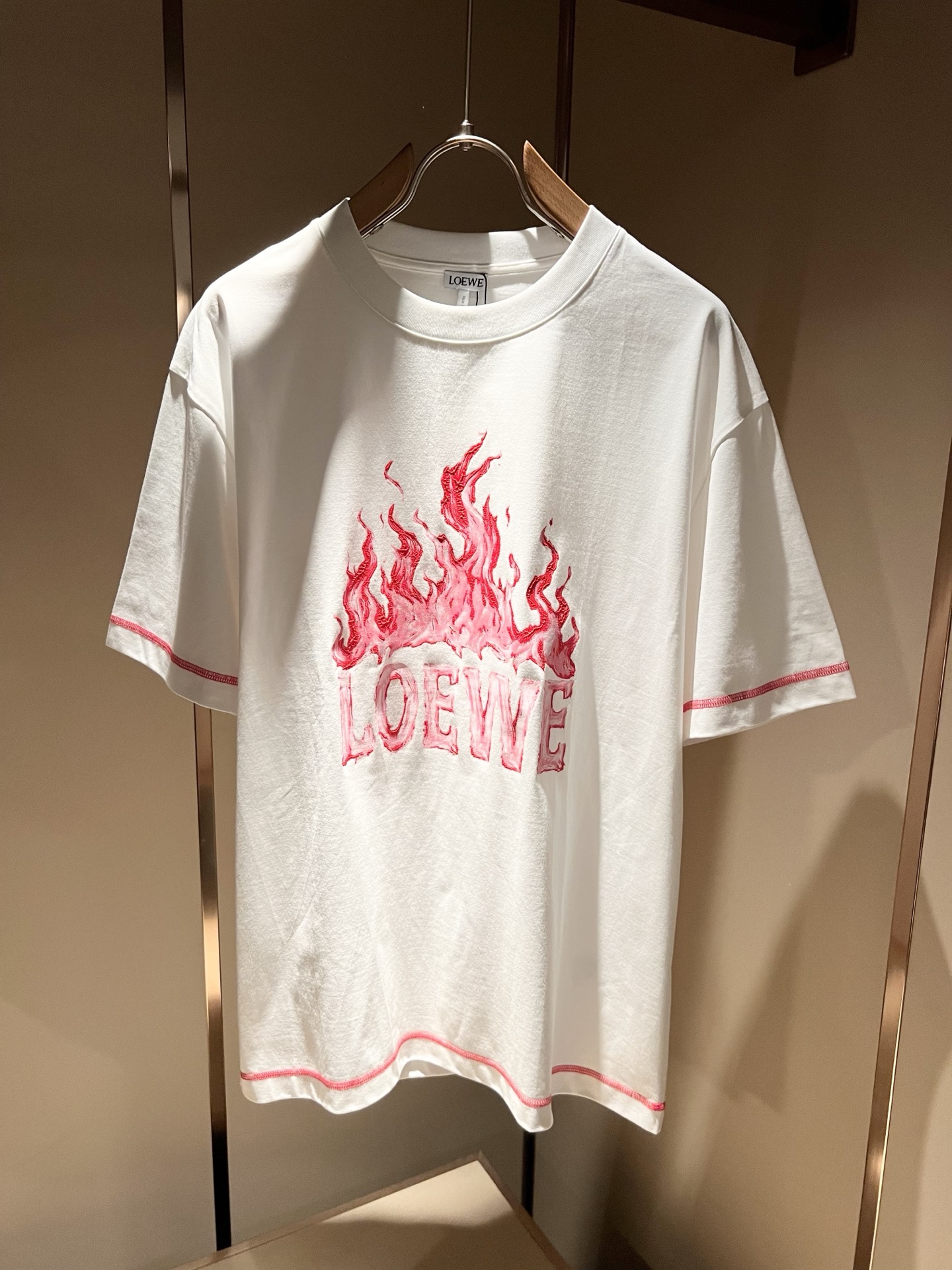 LOE*WE罗*威 2026春夏新款男女同款👫短袖T恤，意大利原厂订单渠道，极具个性高级风，标志logo