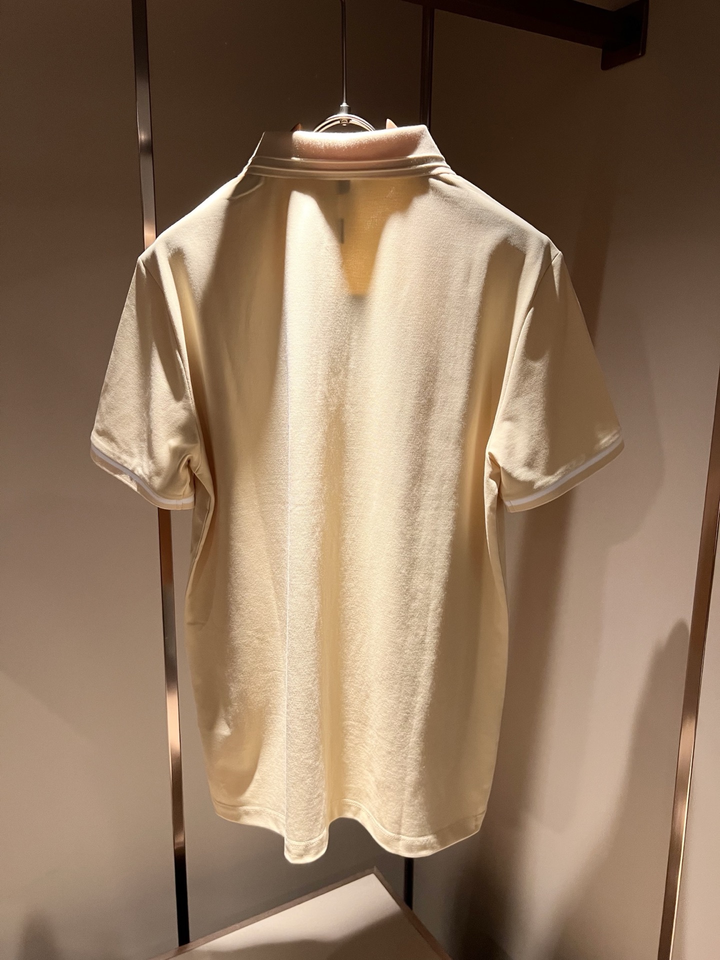 Prad*普*达 2026春夏季新款经典元素短袖Polo衫，经典大方的款式，可以穿十年都还是流行的那种，