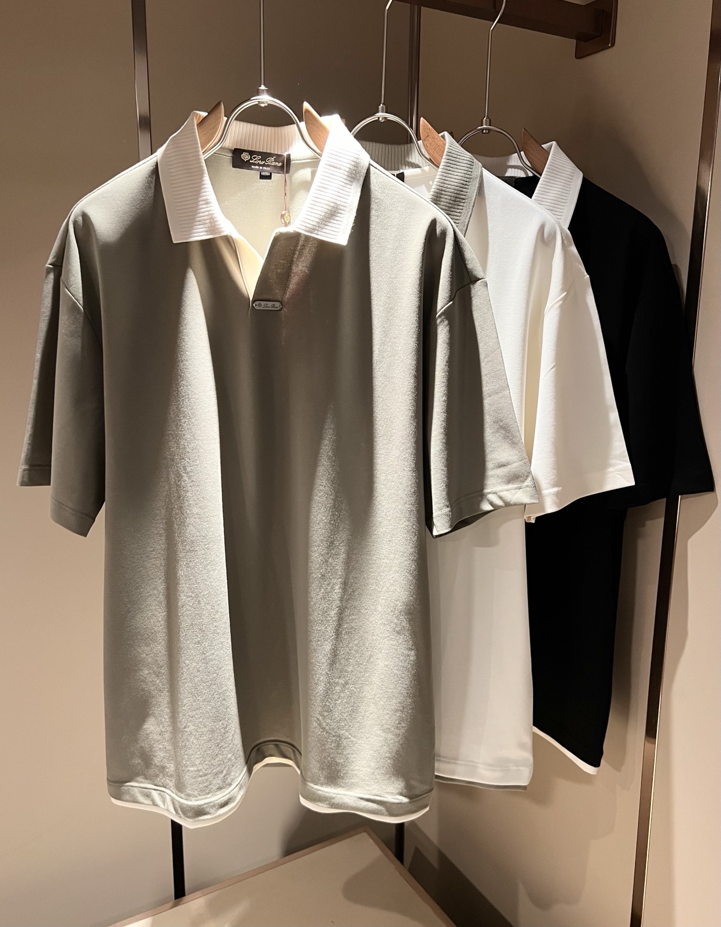 Loro Piana诺悠翩雅 2026春夏男士最新的贸易订单短袖Polo衫，全品相！！定制珠地纯棉面料！