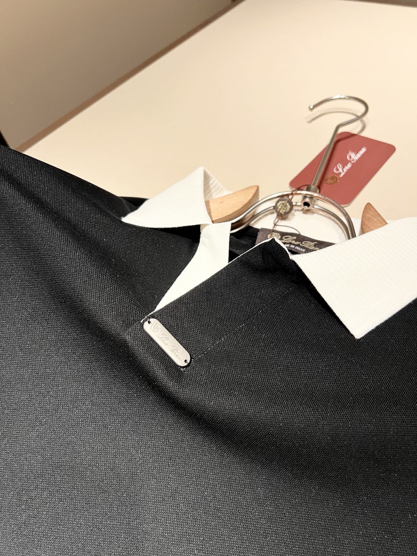 Loro Piana诺悠翩雅 2026春夏男士最新的贸易订单短袖Polo衫，全品相！！定制珠地纯棉面料！