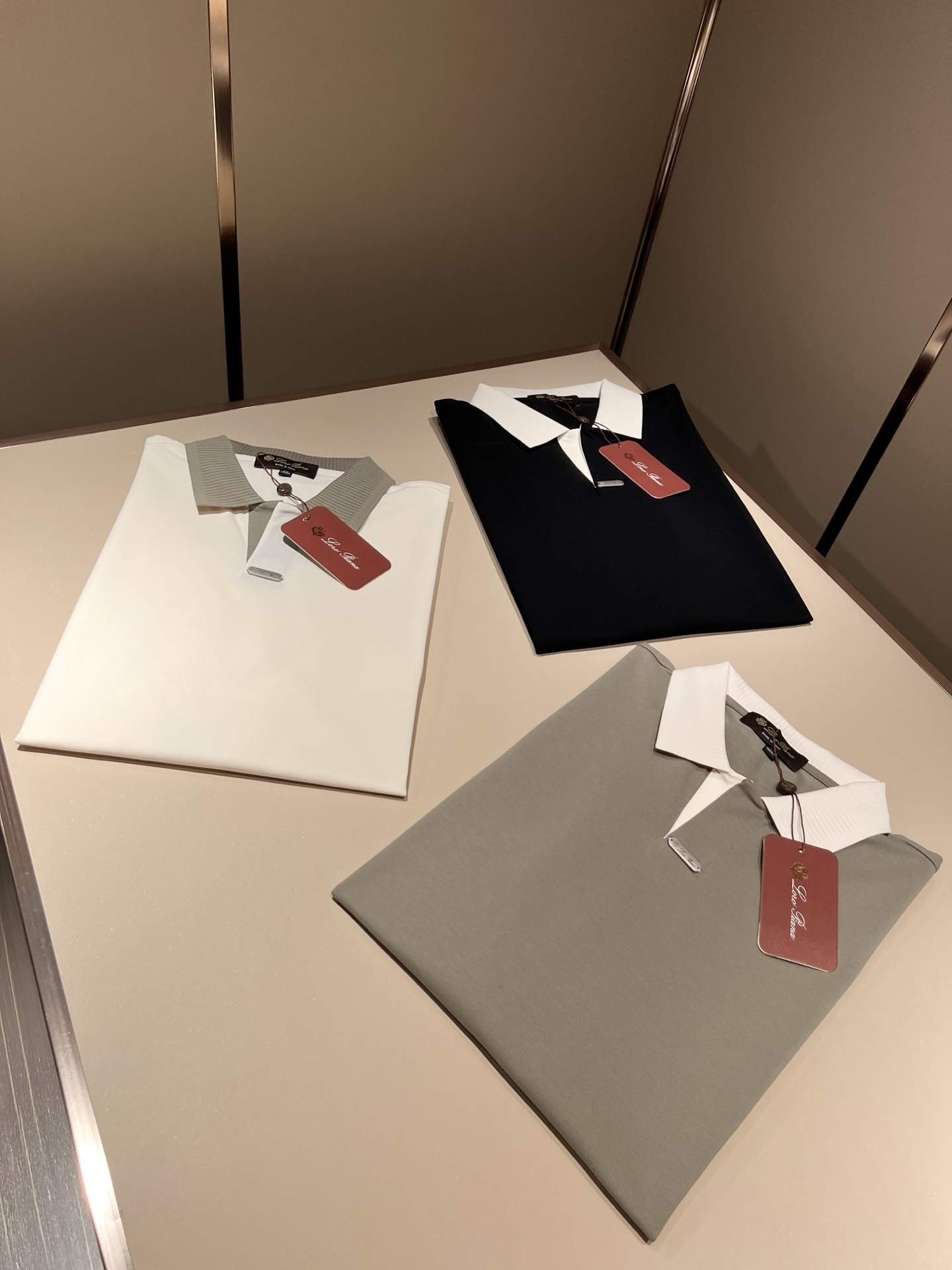 Loro Piana诺悠翩雅 2026春夏男士最新的贸易订单短袖Polo衫，全品相！！定制珠地纯棉面料！