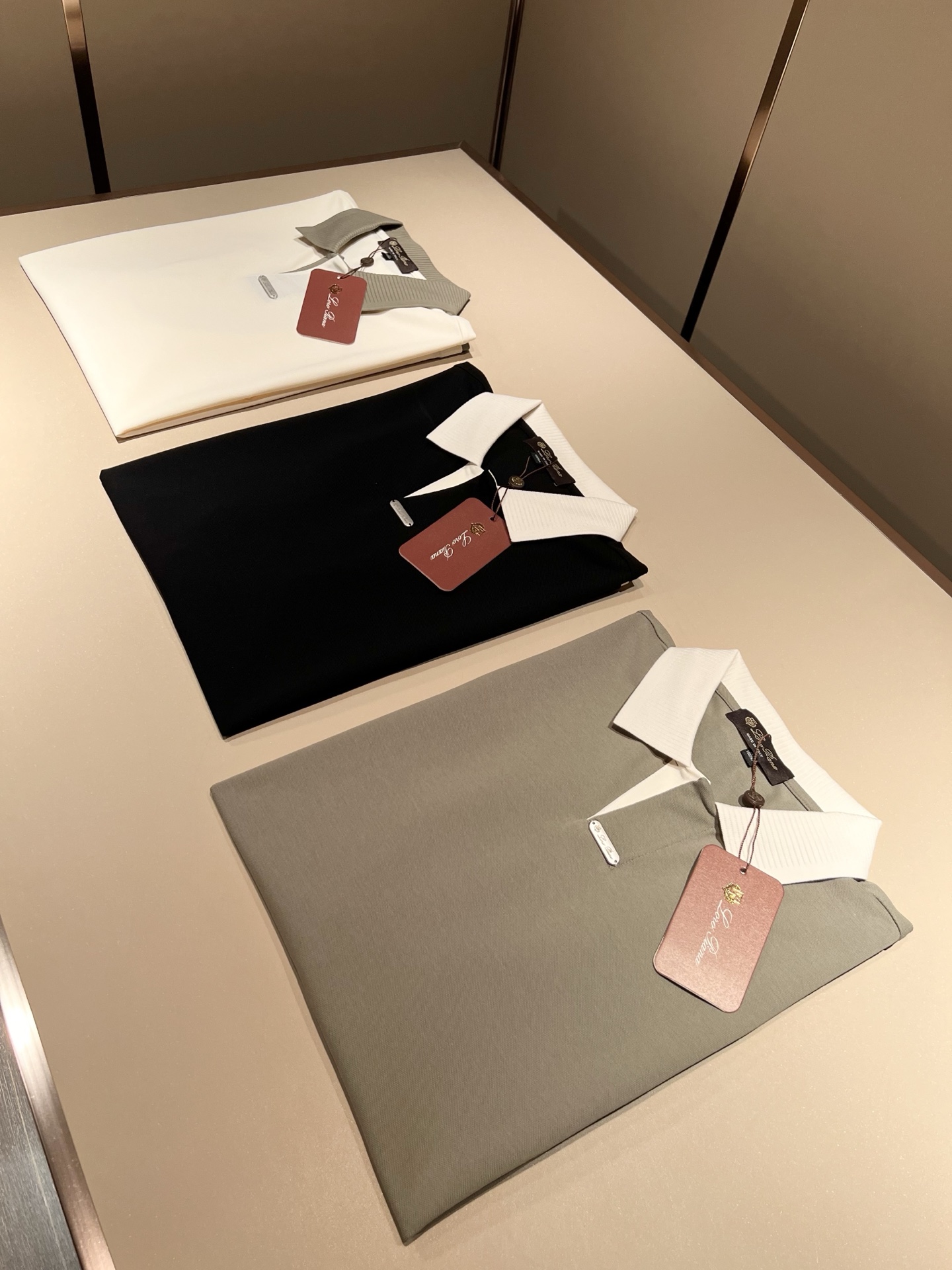 Loro Piana诺悠翩雅 2026春夏男士最新的贸易订单短袖Polo衫，全品相！！定制珠地纯棉面料！