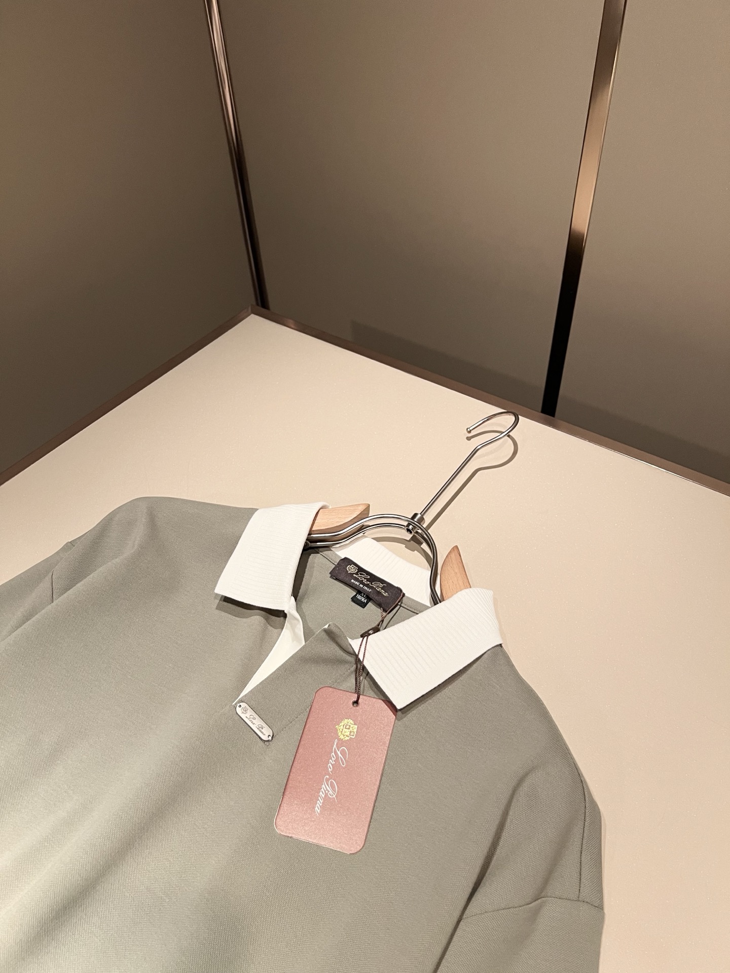 Loro Piana诺悠翩雅 2026春夏男士最新的贸易订单短袖Polo衫，全品相！！定制珠地纯棉面料！