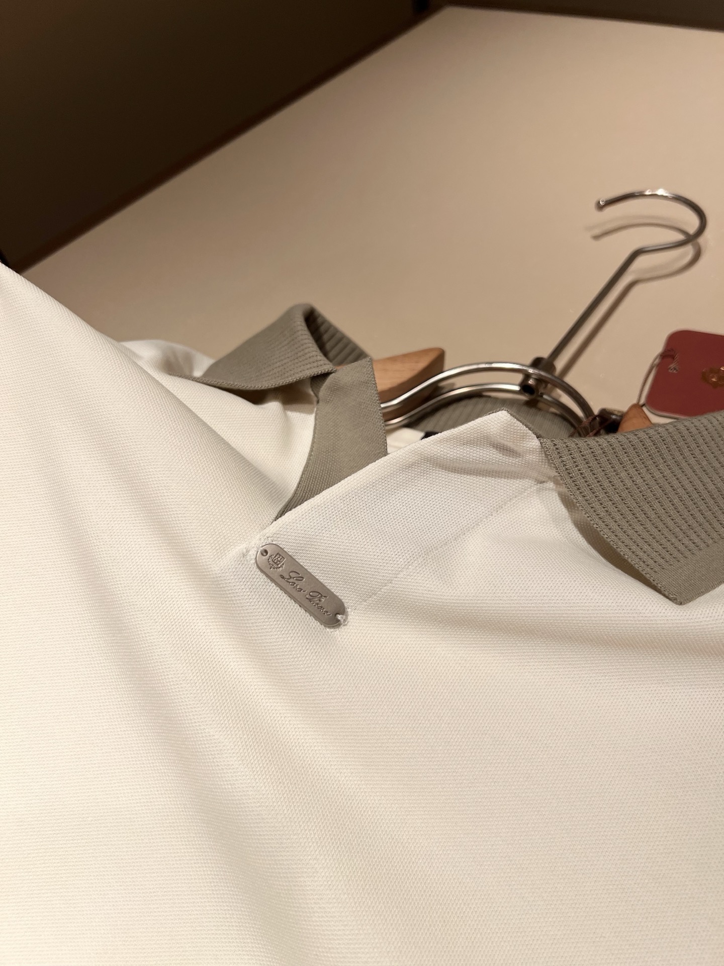 Loro Piana诺悠翩雅 2026春夏男士最新的贸易订单短袖Polo衫，全品相！！定制珠地纯棉面料！