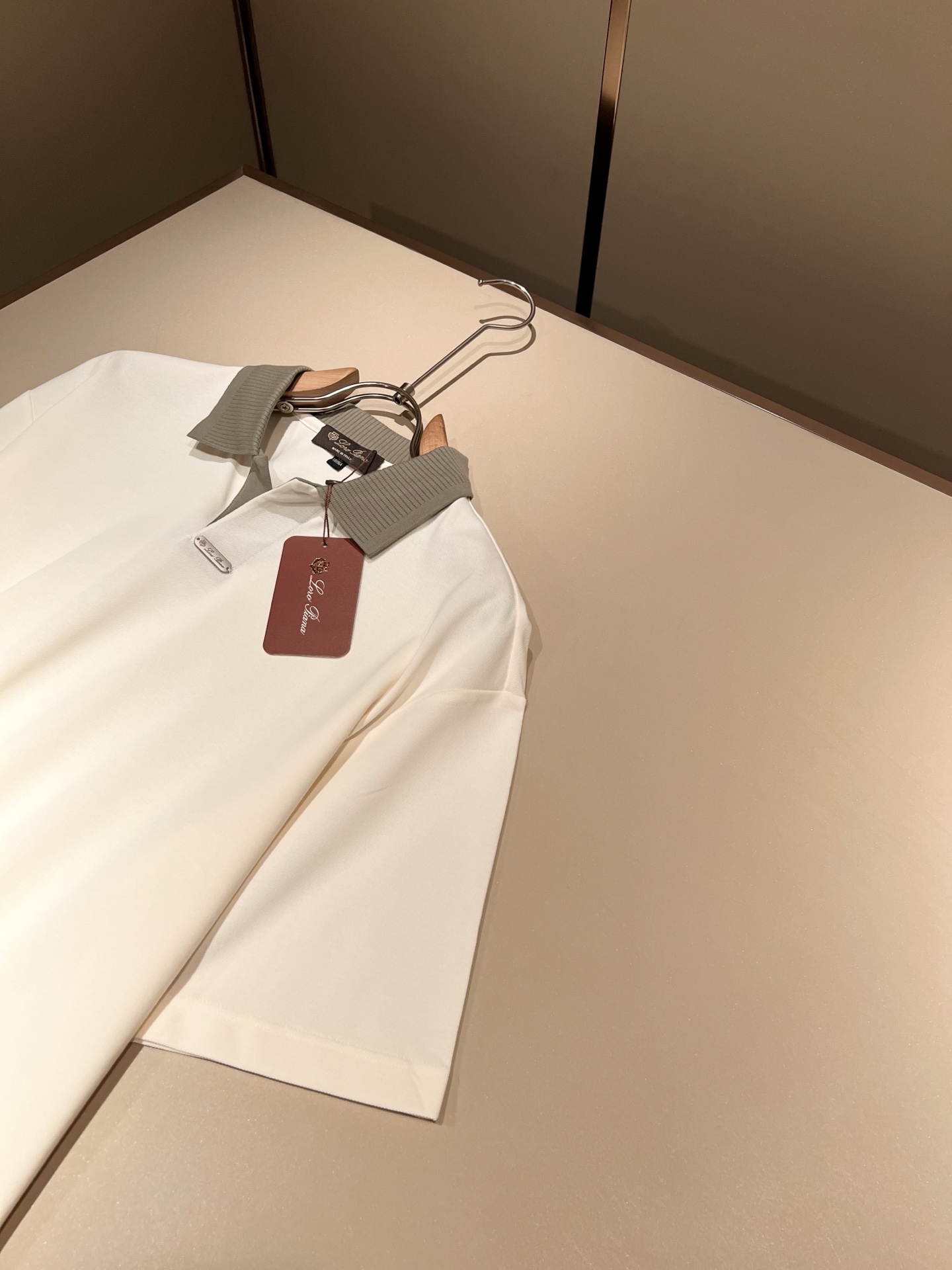 Loro Piana诺悠翩雅 2026春夏男士最新的贸易订单短袖Polo衫，全品相！！定制珠地纯棉面料！