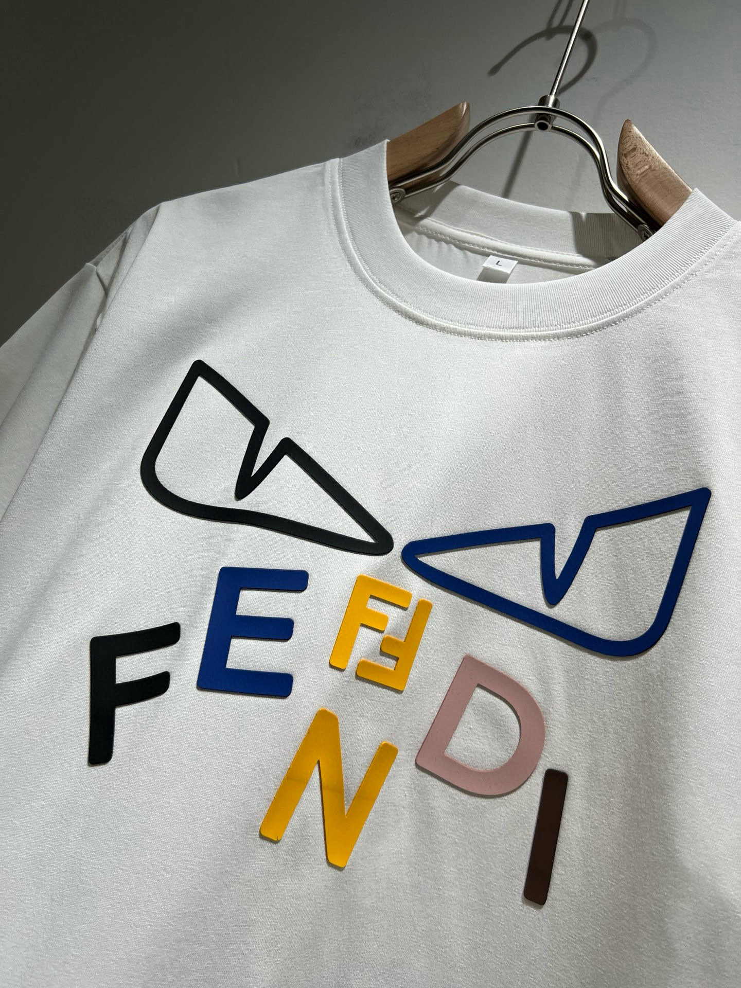 FEN*I 芬*迪2026春夏新款FD家族FF男女同款👫打底衫，男女同款👫百搭极简短袖。意大利原厂订单，