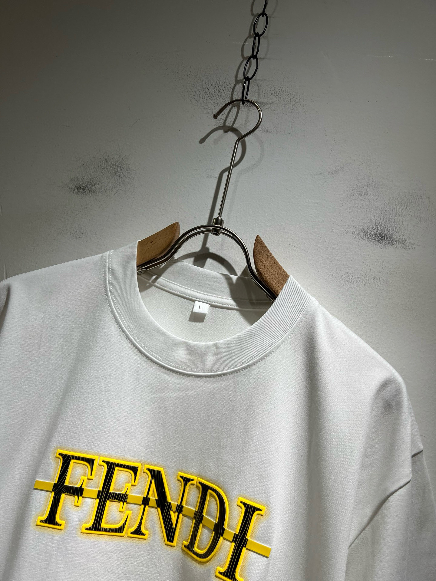 FEN*I 芬*迪2026春夏新款FD家族FF男女同款👫打底衫，男女同款👫百搭极简短袖。意大利原厂订单，