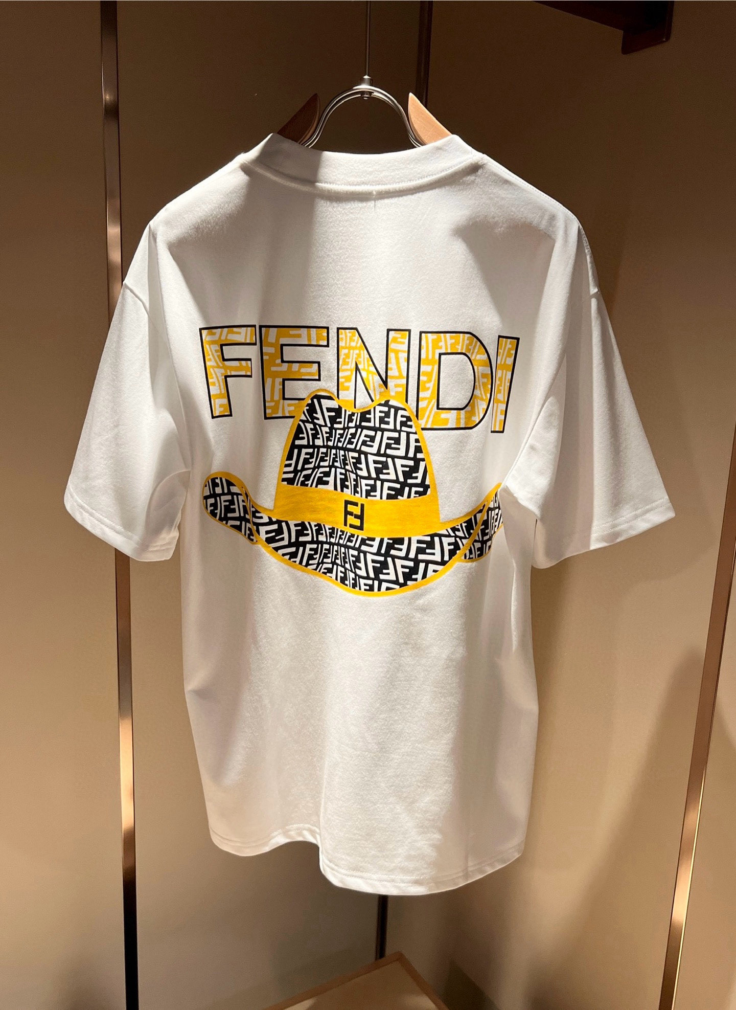 FEN*I 芬*迪2026春夏新款FD家族FF男女同款👫打底衫，男女同款👫百搭极简短袖。意大利原厂订单，