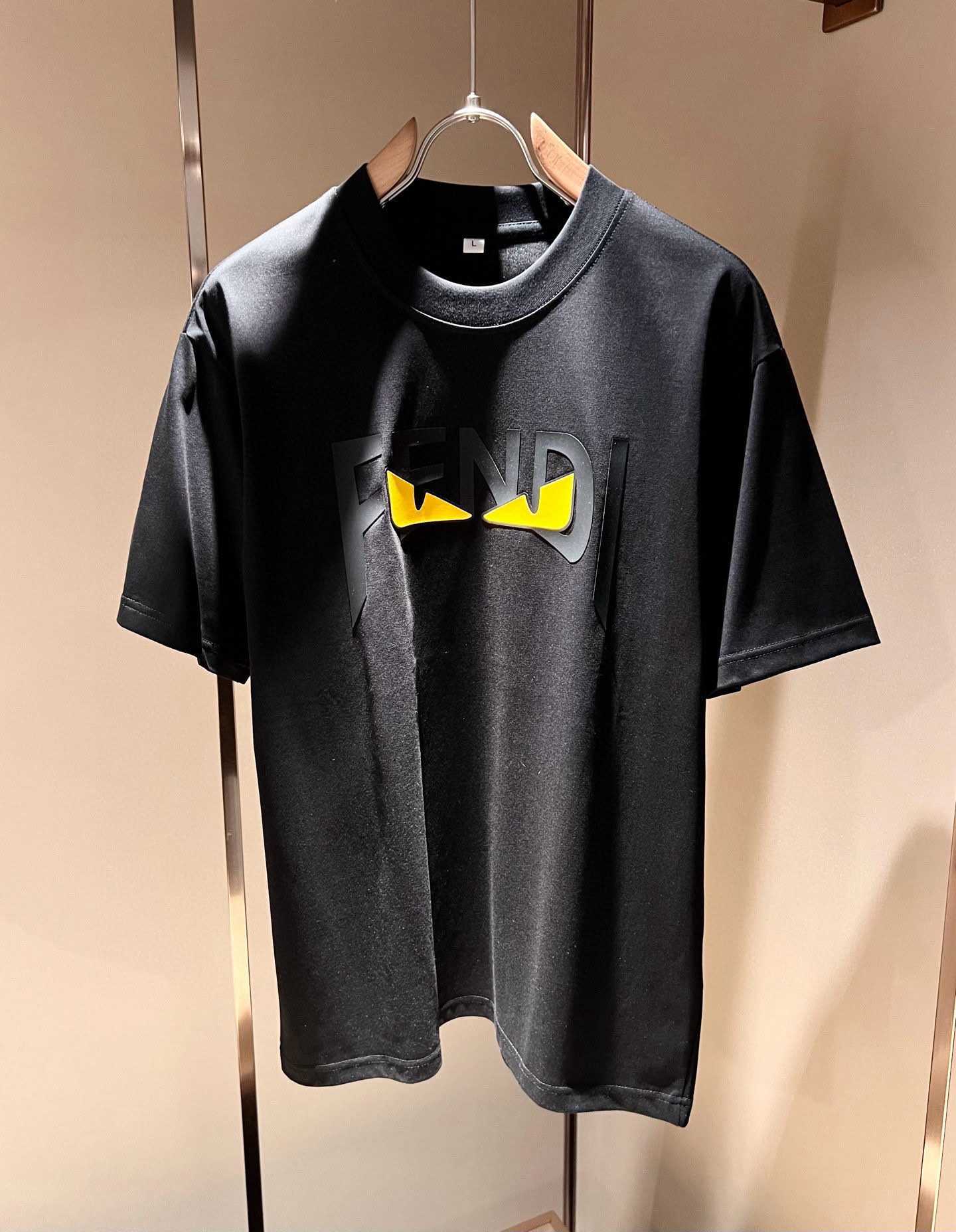 FEN*I 芬*迪2026春夏新款FD家族FF男女同款👫打底衫，男女同款👫百搭极简短袖。意大利原厂订单，