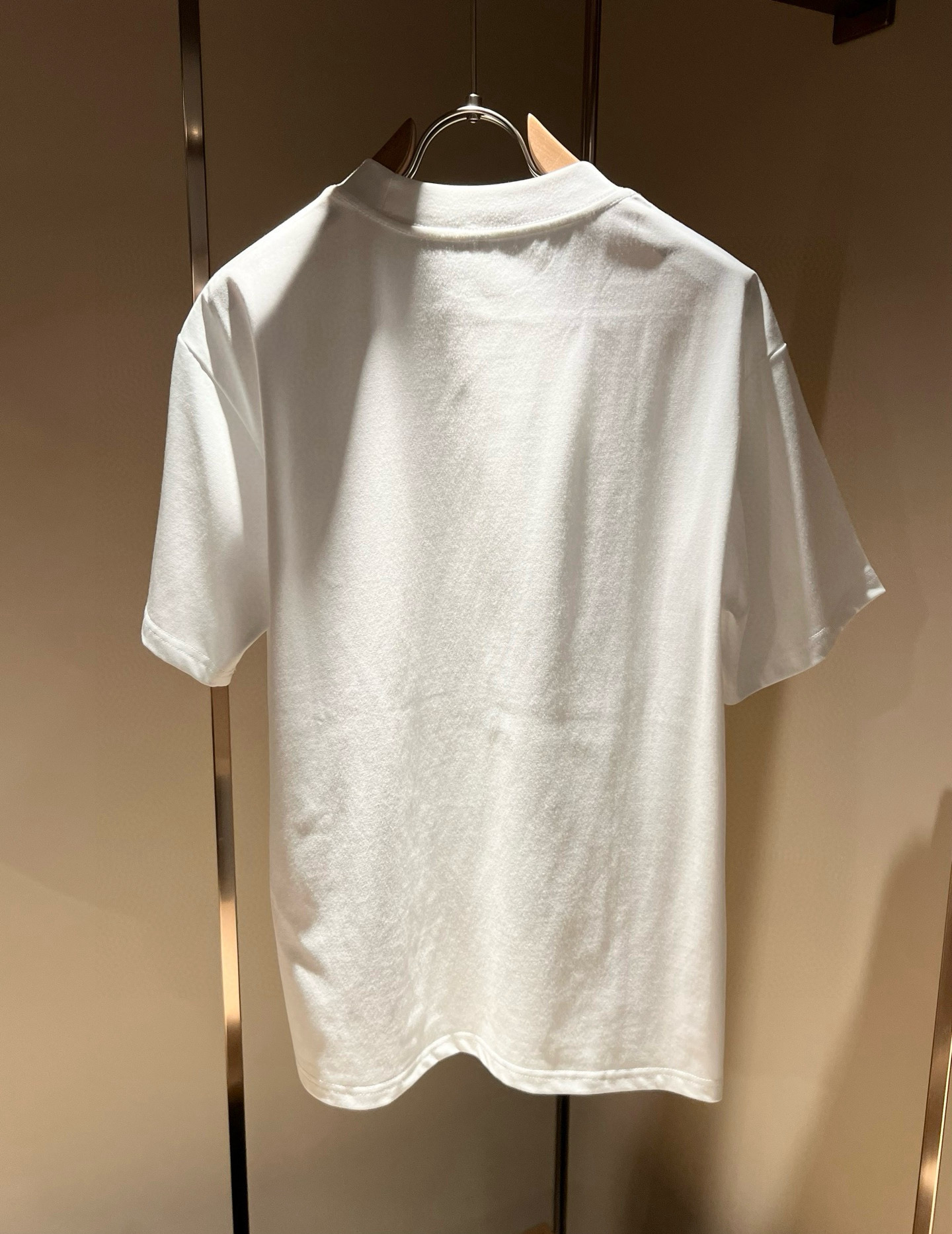 FEN*I 芬*迪2026春夏新款FD家族FF男女同款👫打底衫，男女同款👫百搭极简短袖。意大利原厂订单，