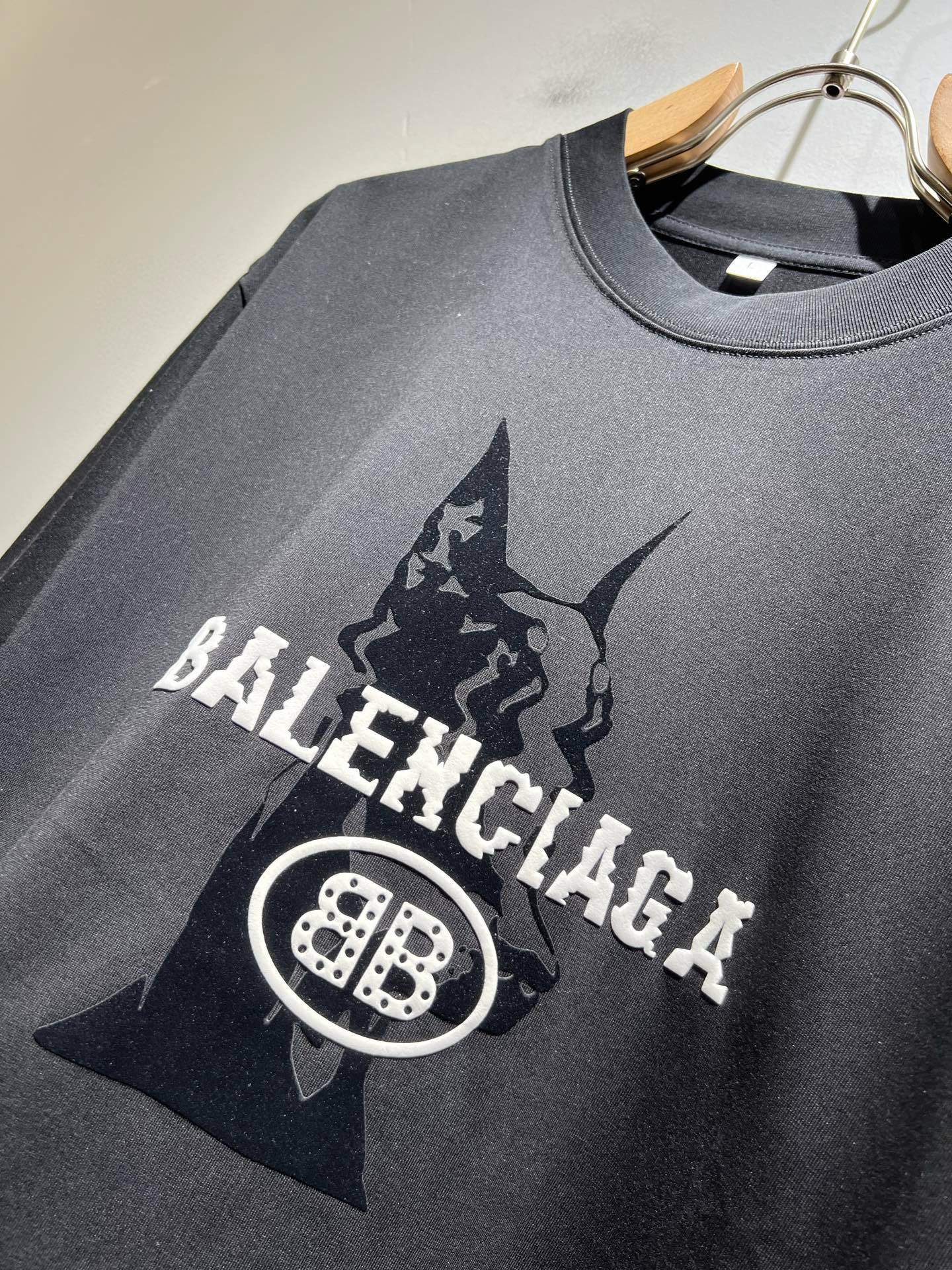 BALENCI*GA巴黎*家 2026春夏新款男女同款👫短袖T恤！走秀图案印花时尚休闲短袖T恤衫！设计l