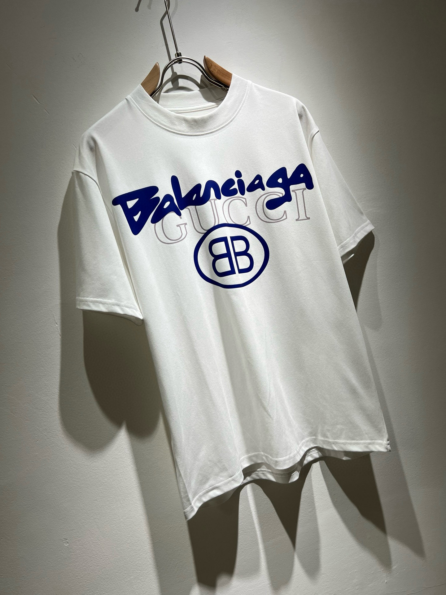 BALENCI*GA巴黎*家 2026春夏新款男女同款👫短袖T恤！走秀图案印花时尚休闲短袖T恤衫！设计l