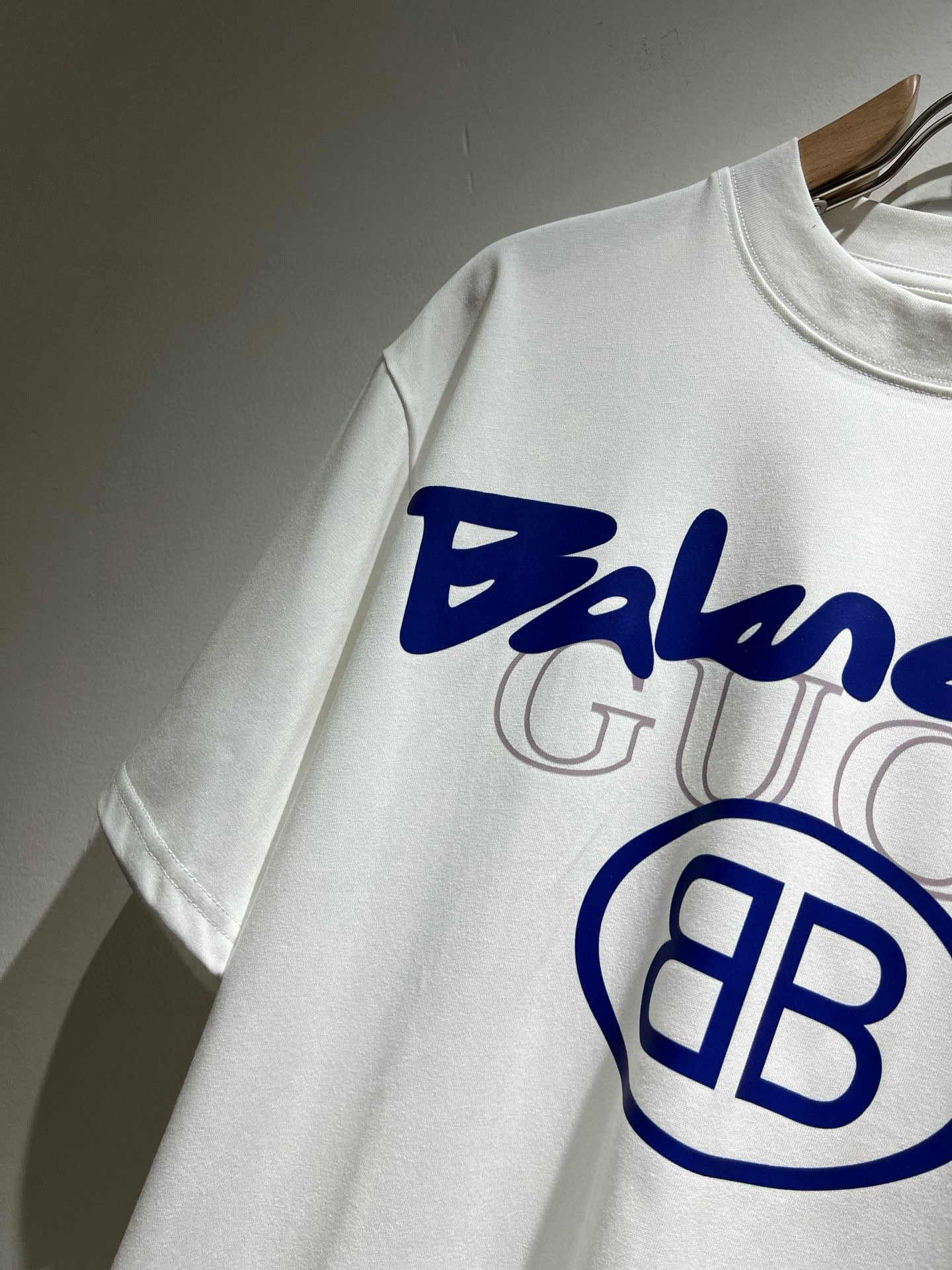 BALENCI*GA巴黎*家 2026春夏新款男女同款👫短袖T恤！走秀图案印花时尚休闲短袖T恤衫！设计l