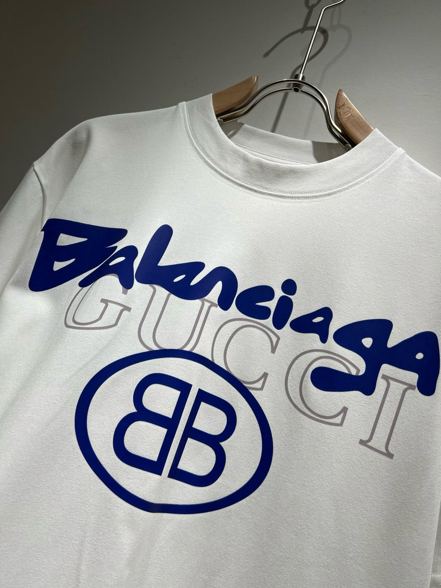 BALENCI*GA巴黎*家 2026春夏新款男女同款👫短袖T恤！走秀图案印花时尚休闲短袖T恤衫！设计l